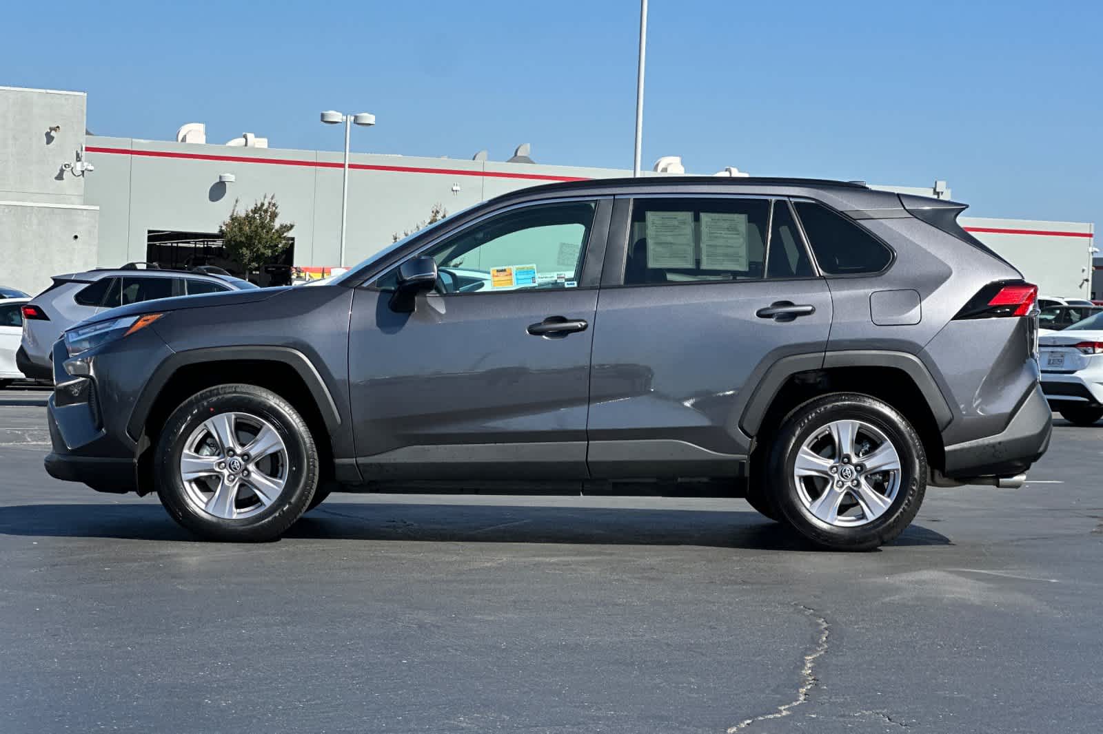 Thumbnail: 2024 Toyota RAV4 - 9