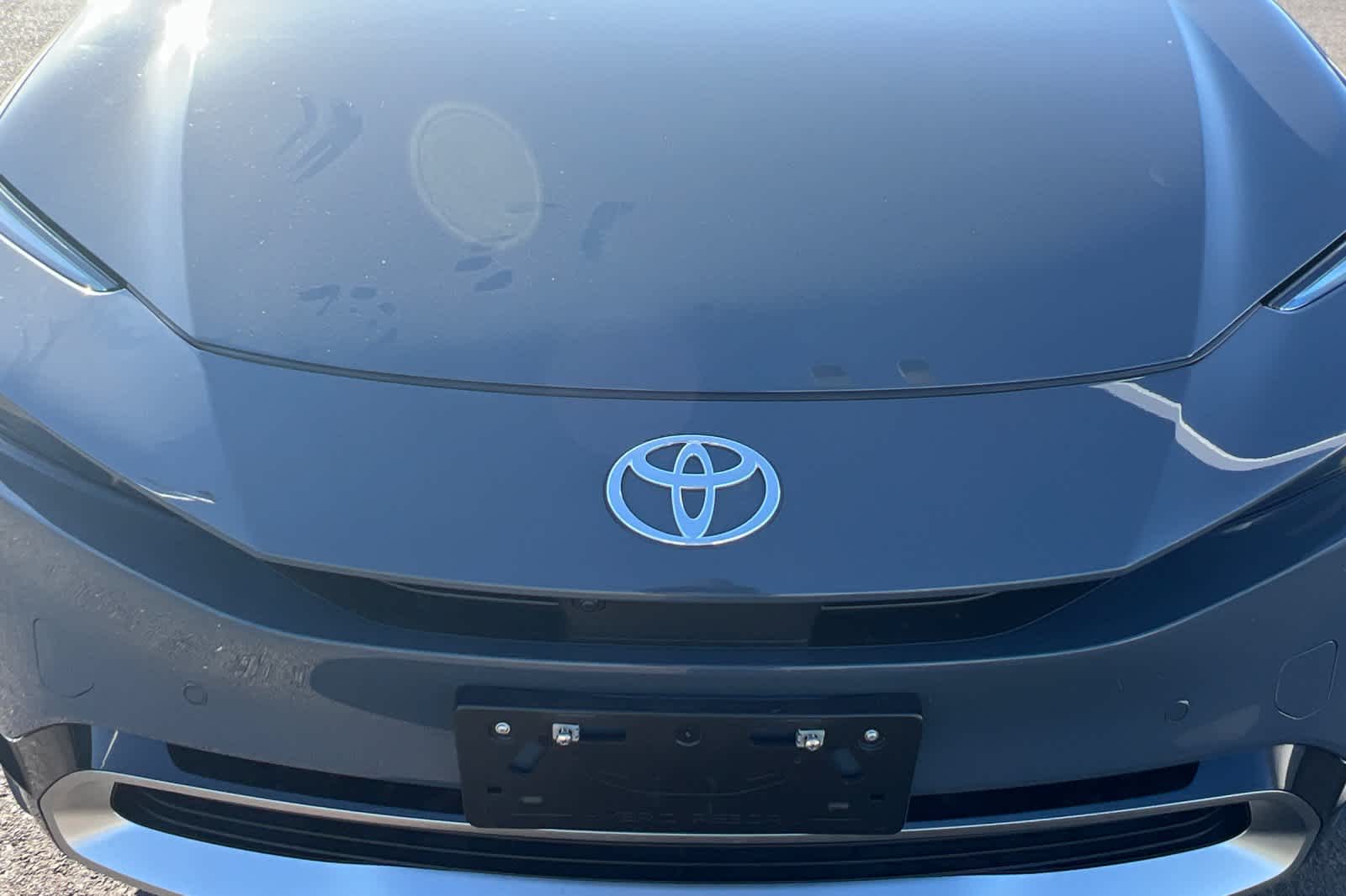 Thumbnail: 2024 Toyota Prius Prime - 11