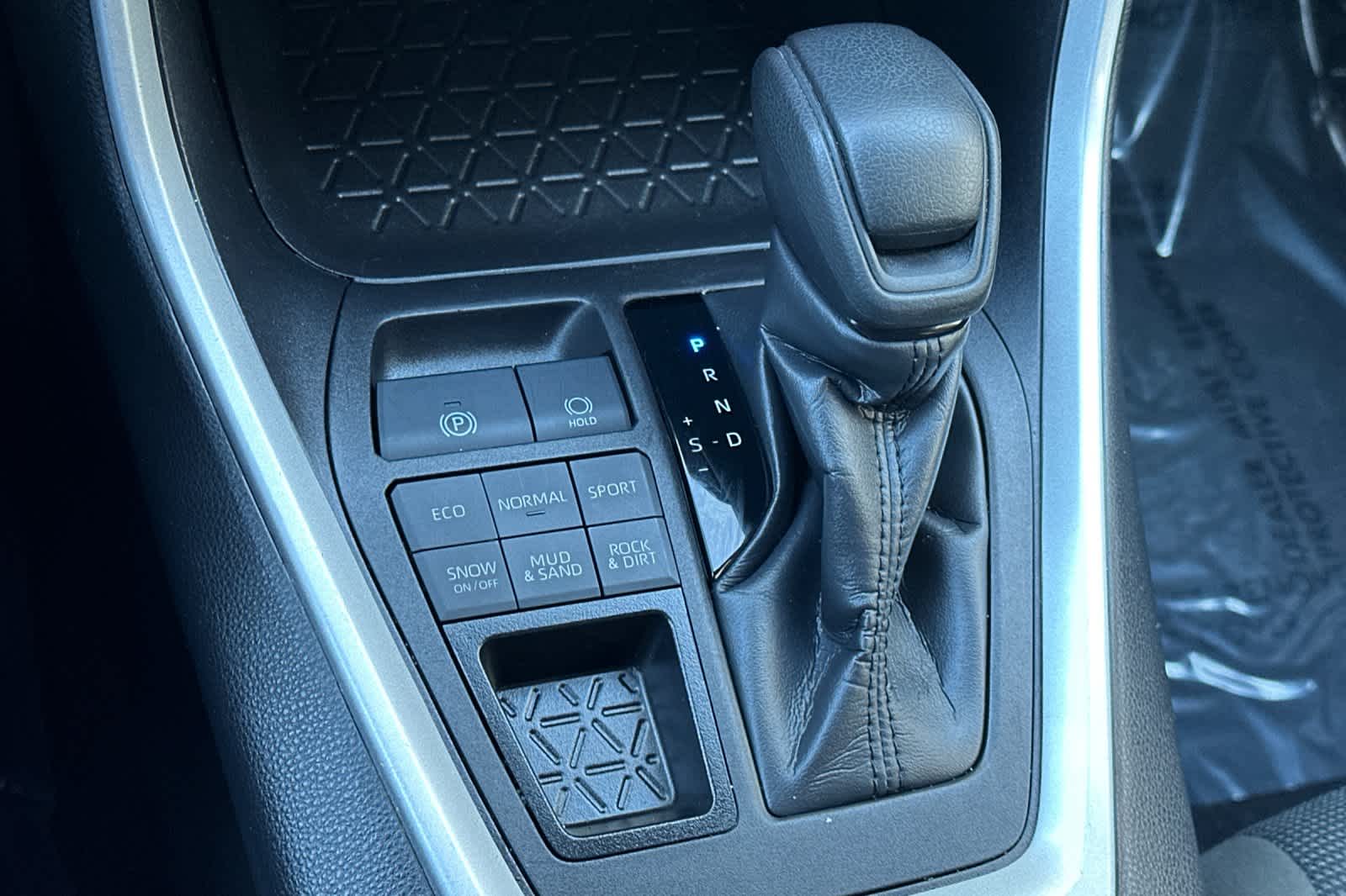 Thumbnail: 2024 Toyota RAV4 - 23