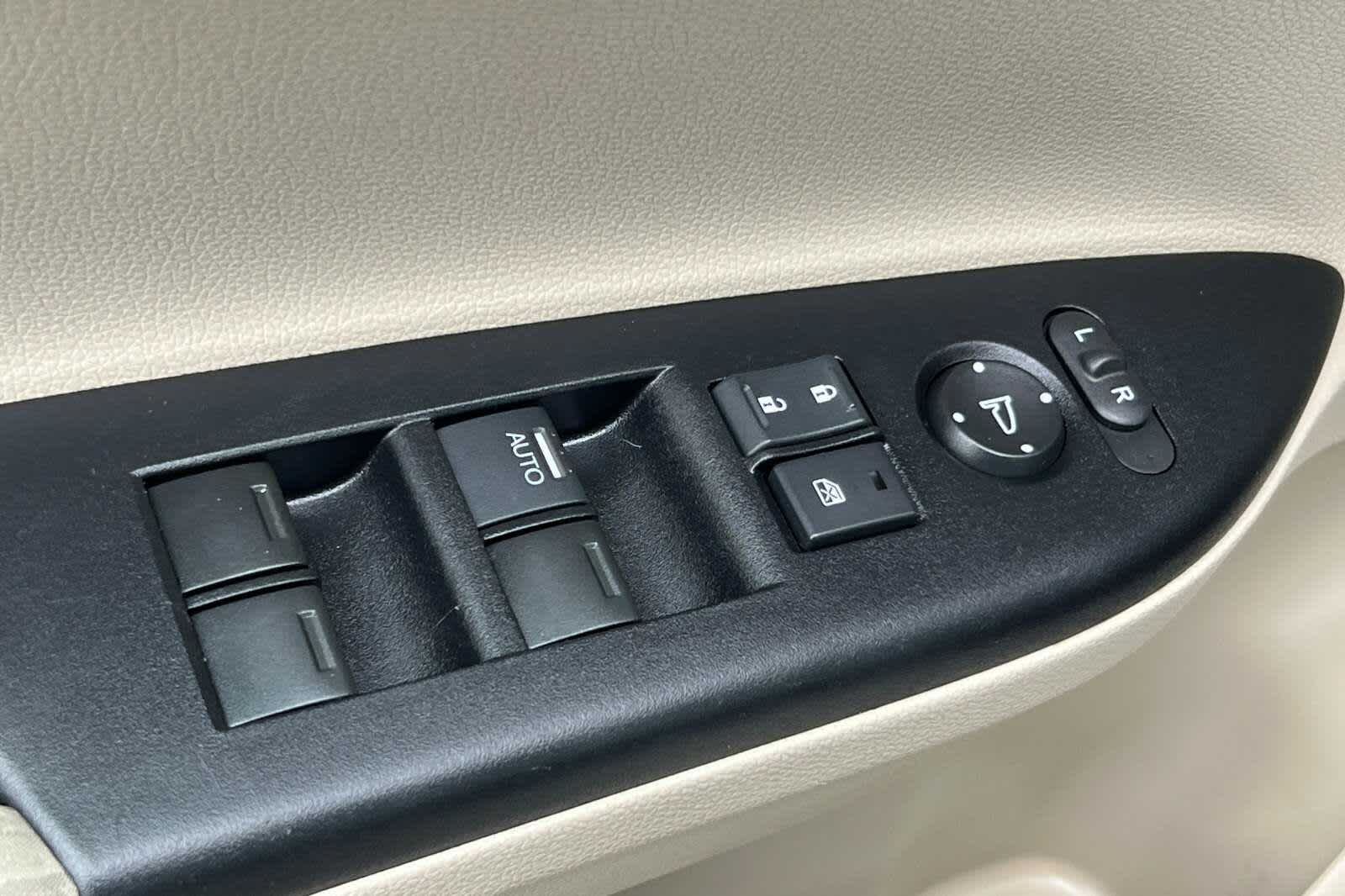 Thumbnail: 2017 Honda Accord - 13