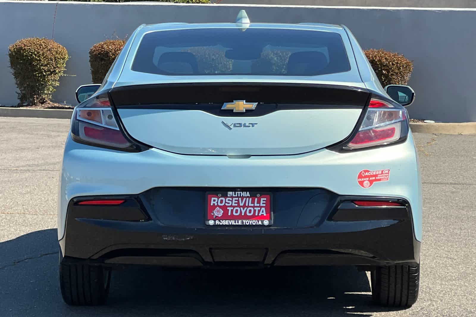 Thumbnail: 2018 Chevrolet Volt - 8