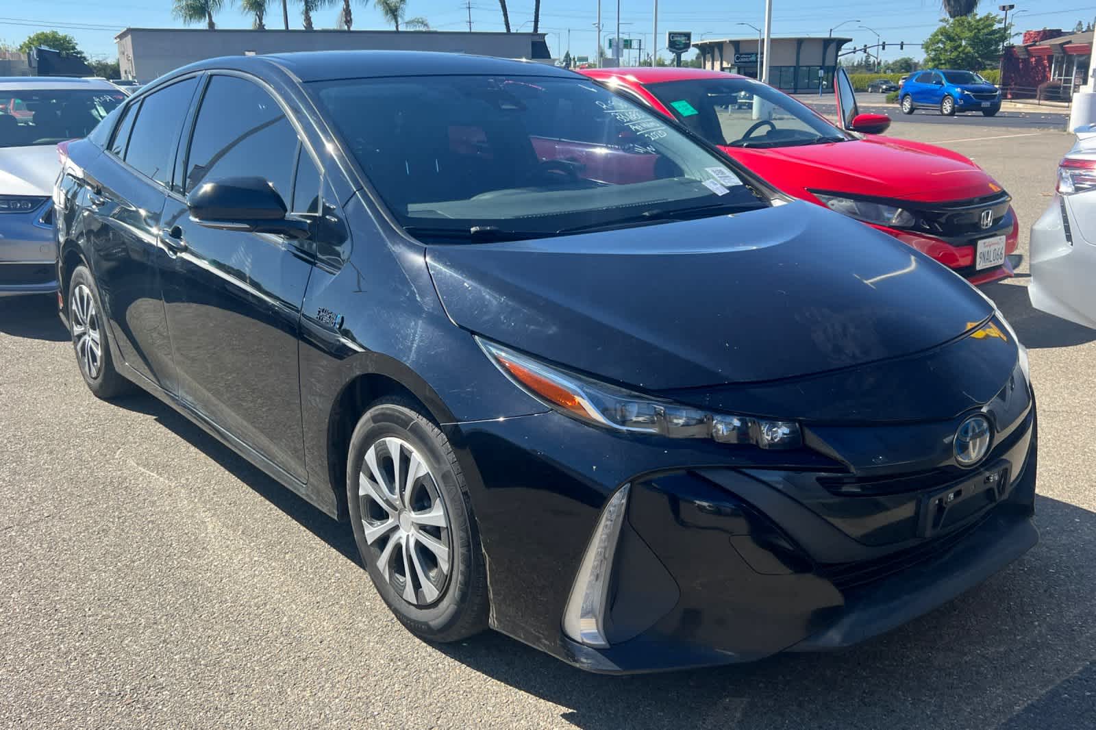 Thumbnail: 2020 Toyota Prius Prime - 3