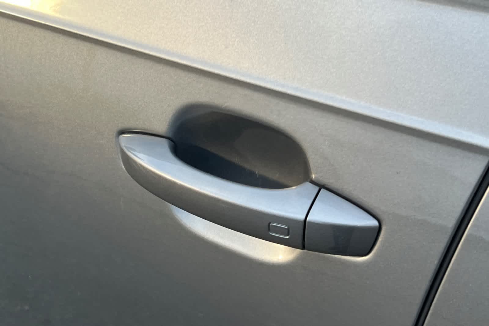 Thumbnail: 2017 Audi Q7 - 18