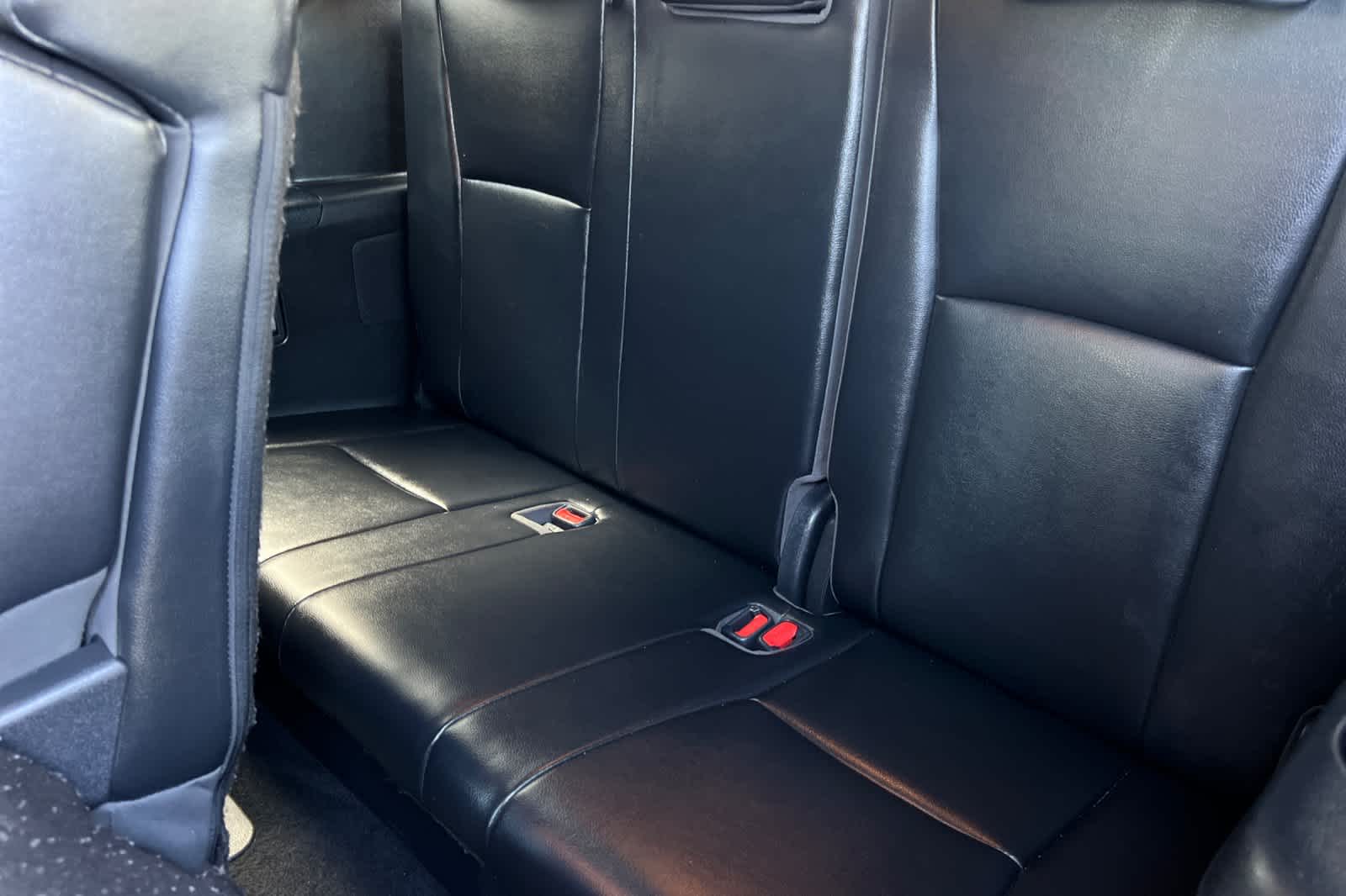 Thumbnail: 2022 Toyota Highlander - 16