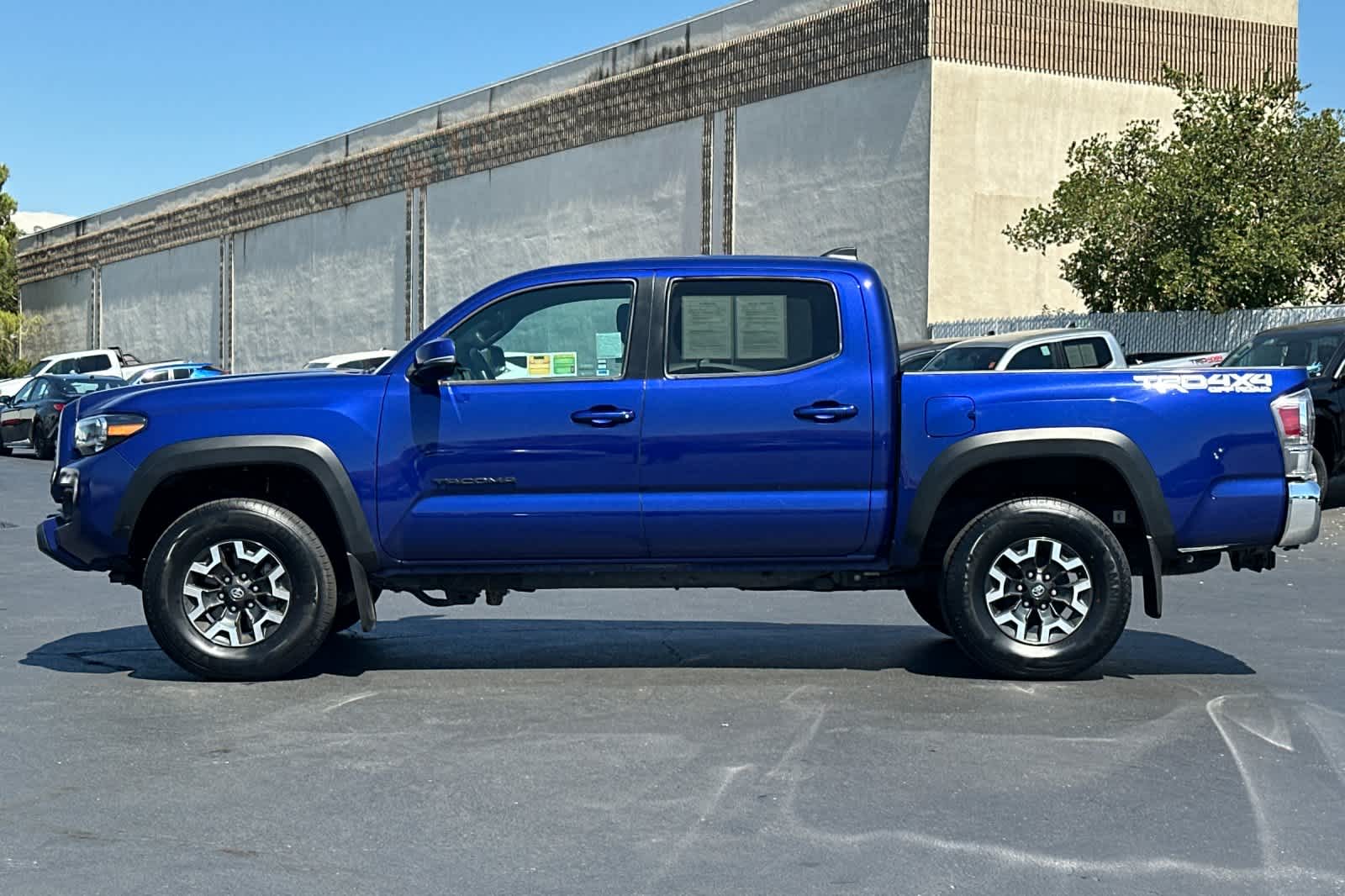 Thumbnail: 2023 Toyota Tacoma - 9