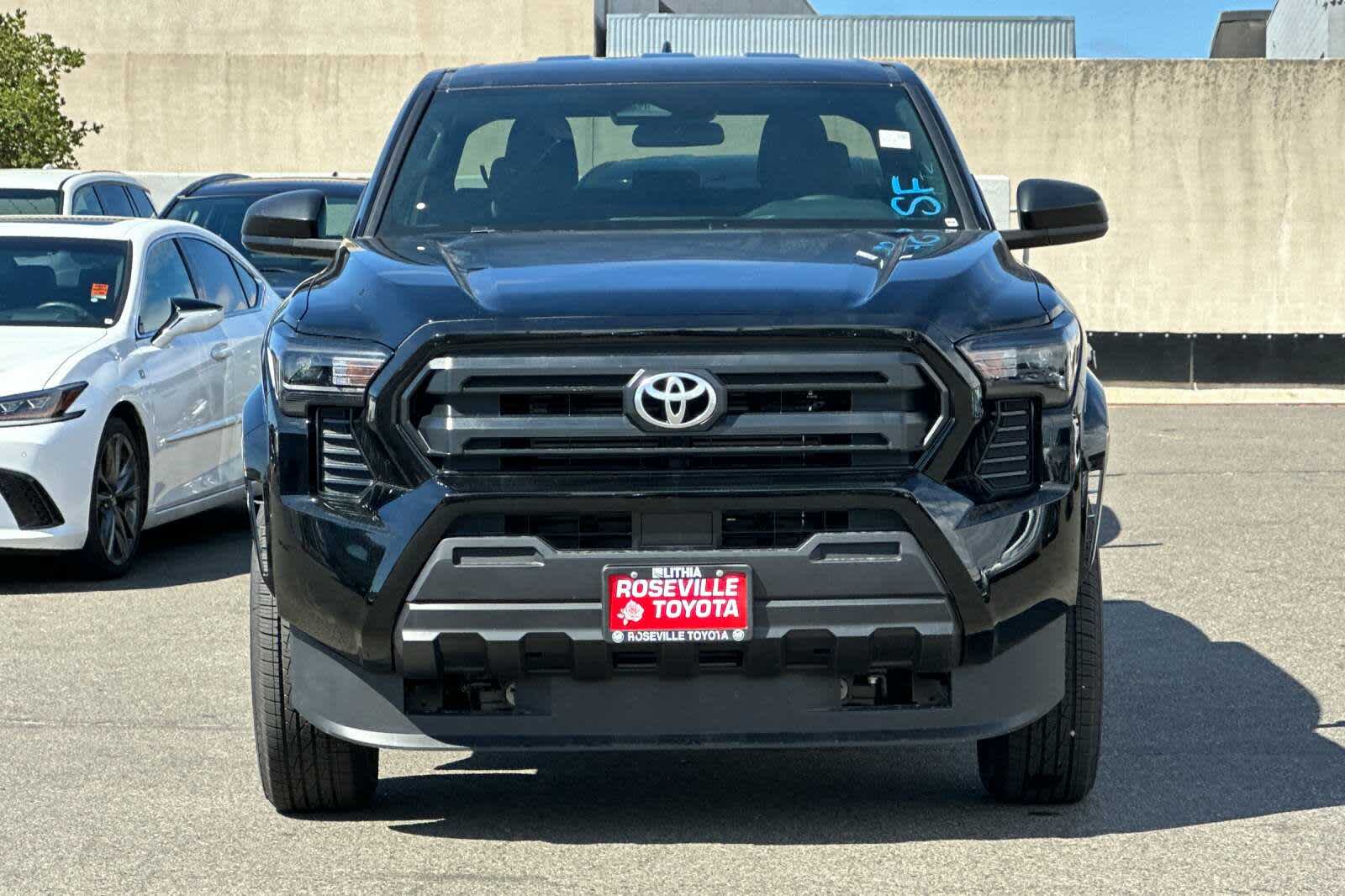Thumbnail: 2025 Toyota Tacoma - 10