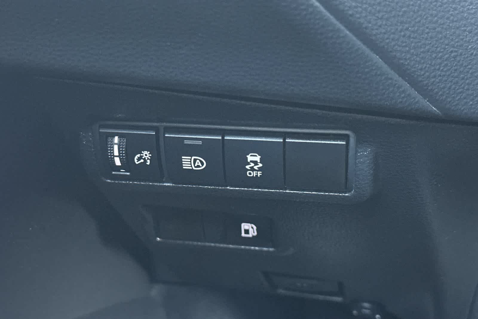 Thumbnail: 2023 Toyota Corolla Cross - 29