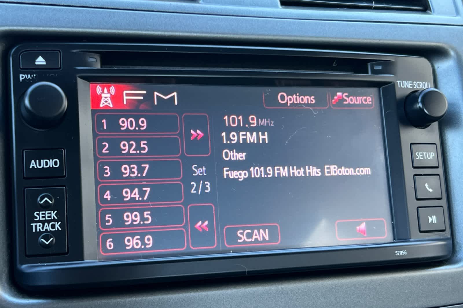 Thumbnail: 2013 Toyota Corolla - 18