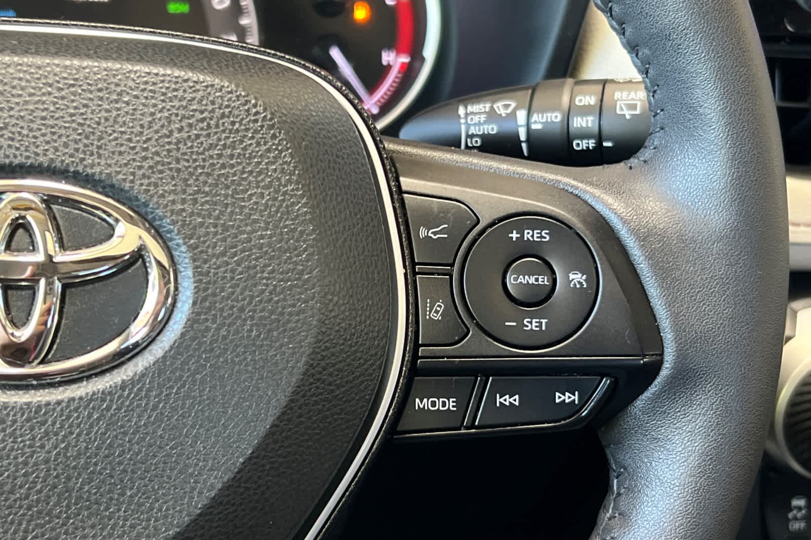 Thumbnail: 2024 Toyota RAV4 - 27