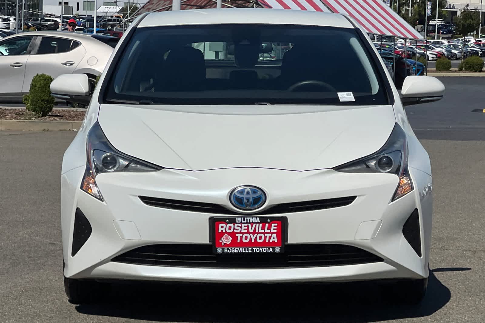 Thumbnail: 2017 Toyota Prius - 10