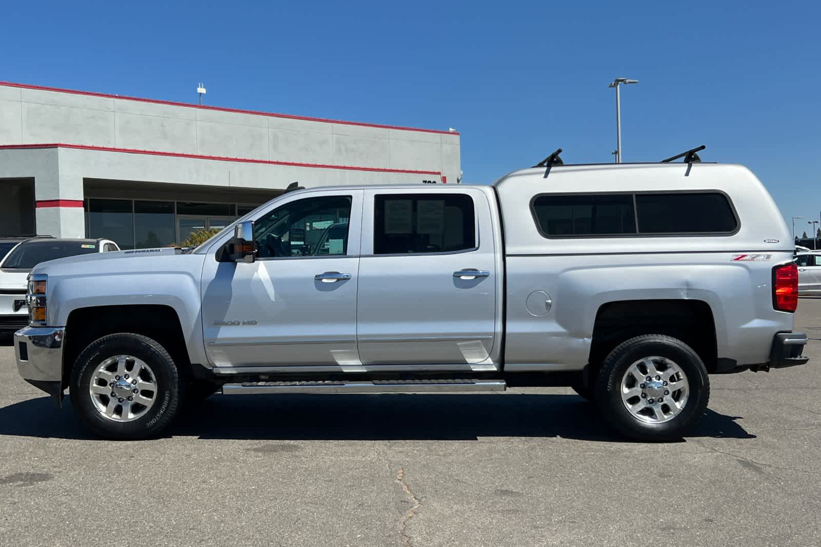 Thumbnail: 2015 Chevrolet Silverado 3500 - 9