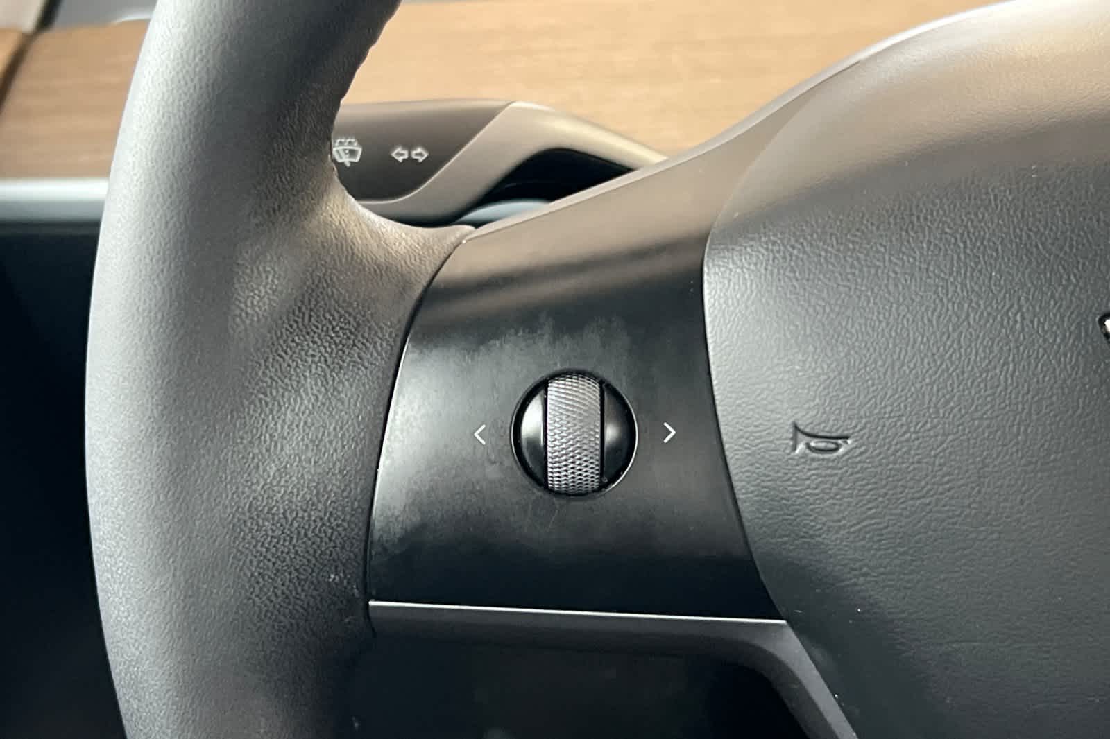 Thumbnail: 2023 Tesla Model 3 - 25