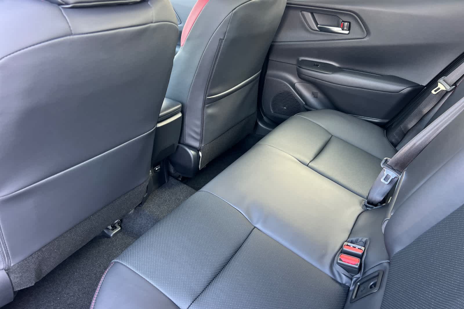 Thumbnail: 2026 Toyota Prius - 4