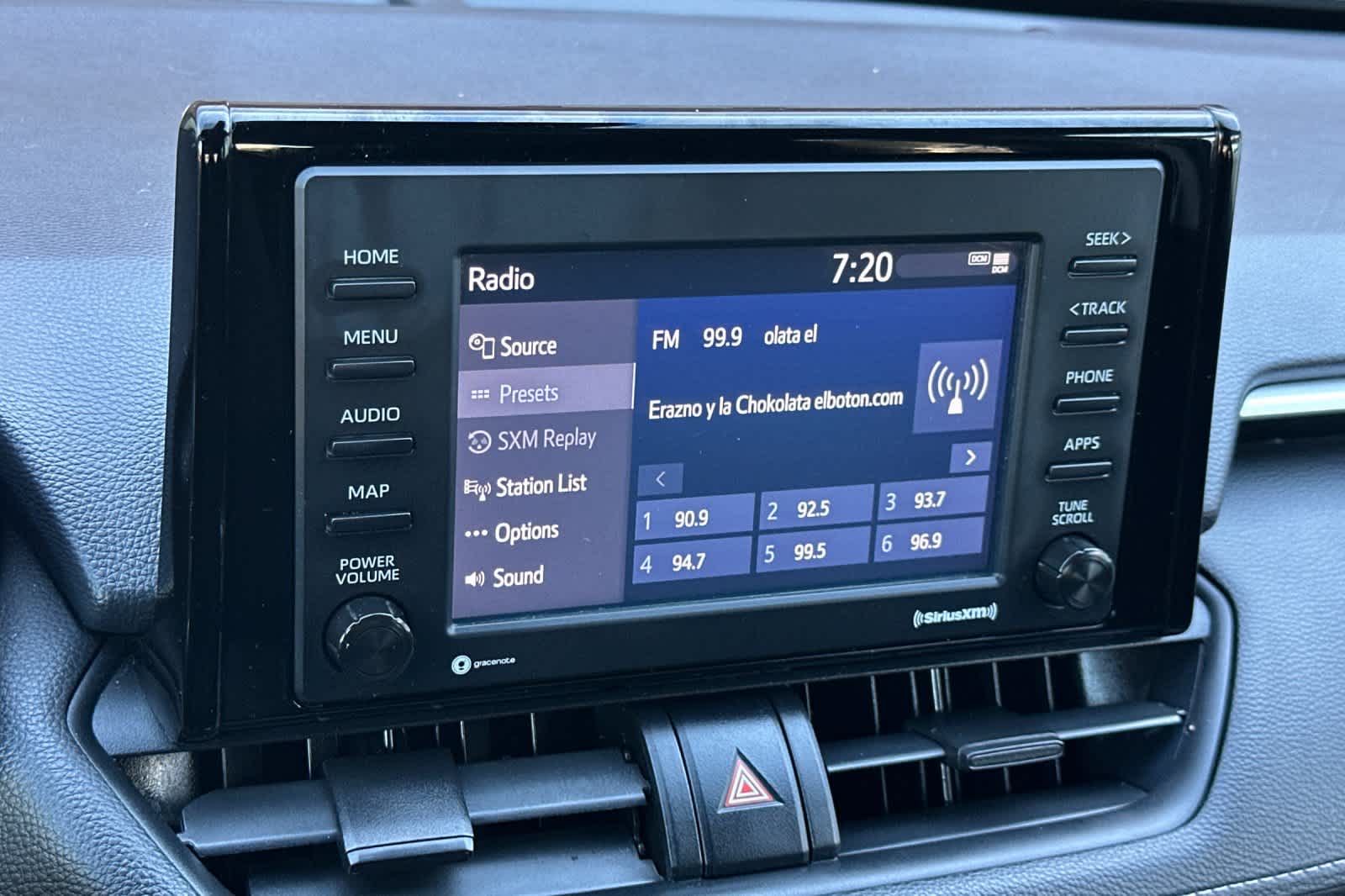 Thumbnail: 2021 Toyota RAV4 - 20