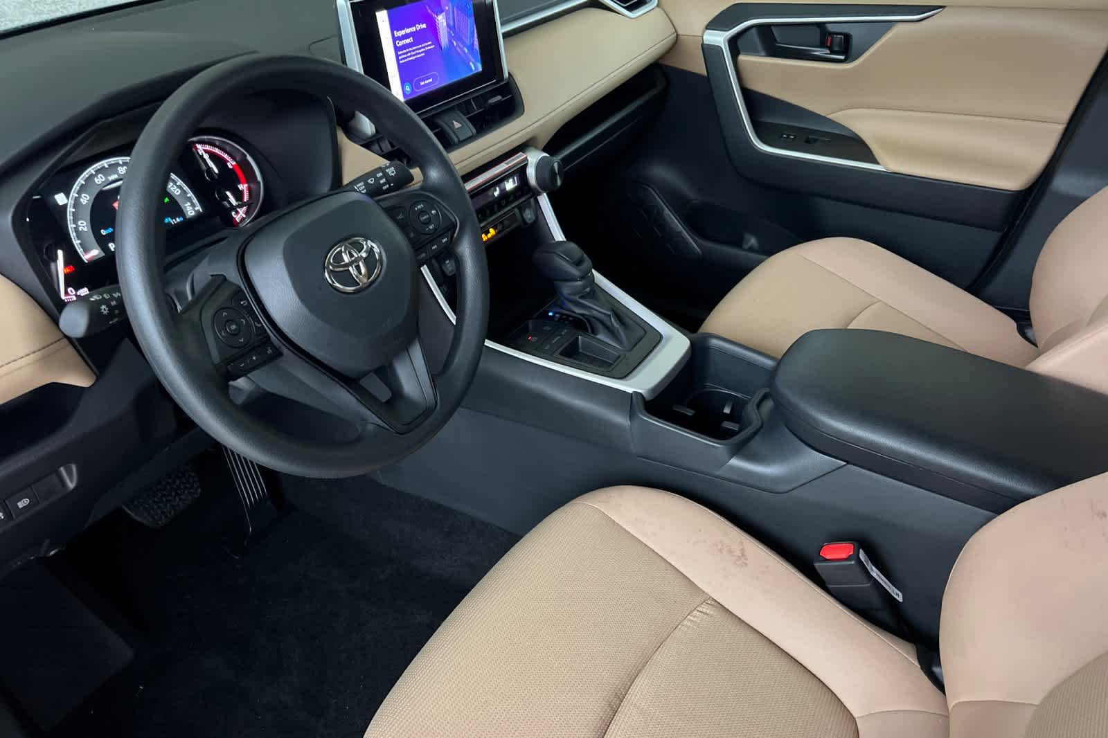 Thumbnail: 2025 Toyota RAV4 - 11