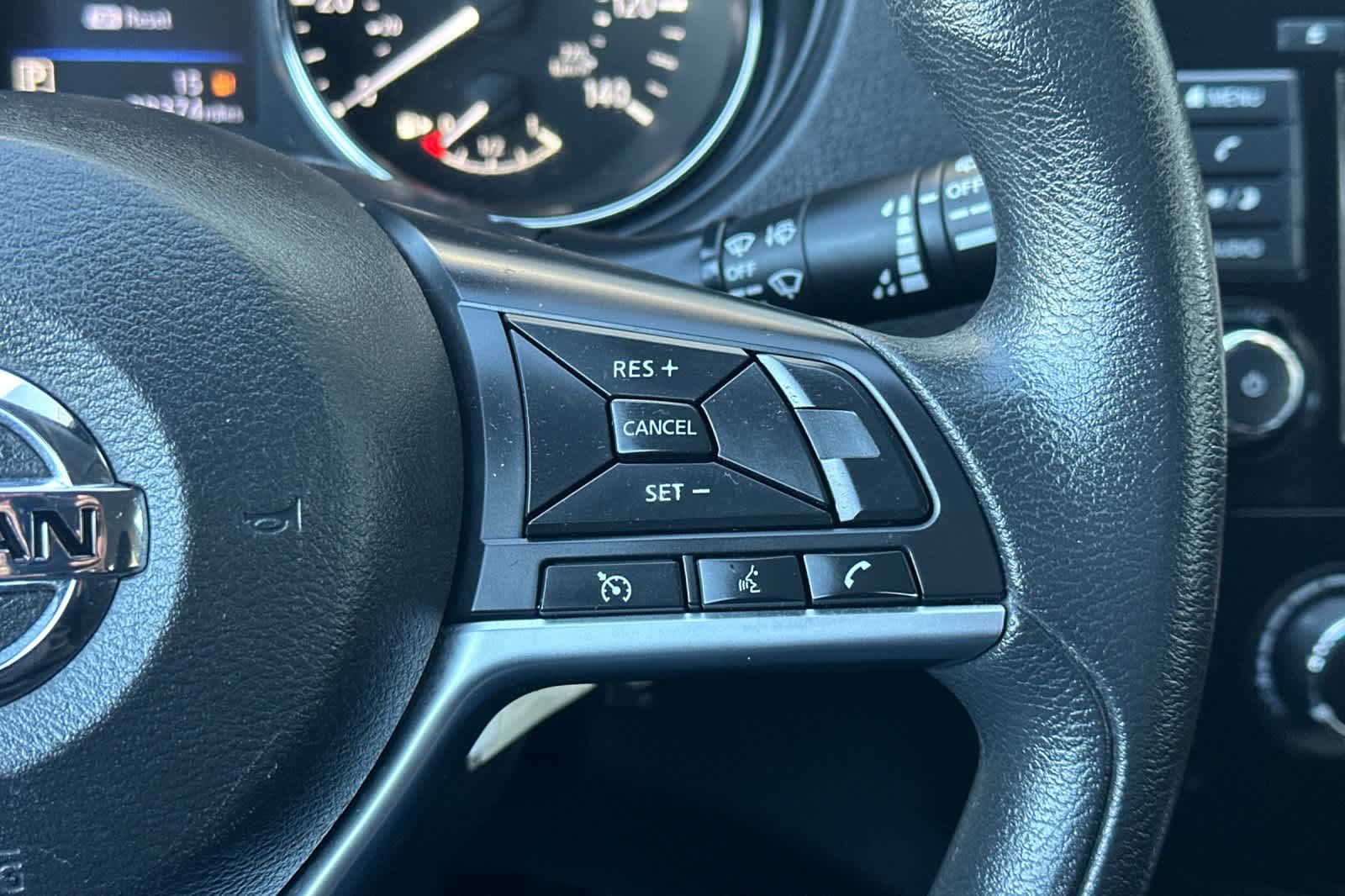 Thumbnail: 2021 Nissan Rogue Sport - 26
