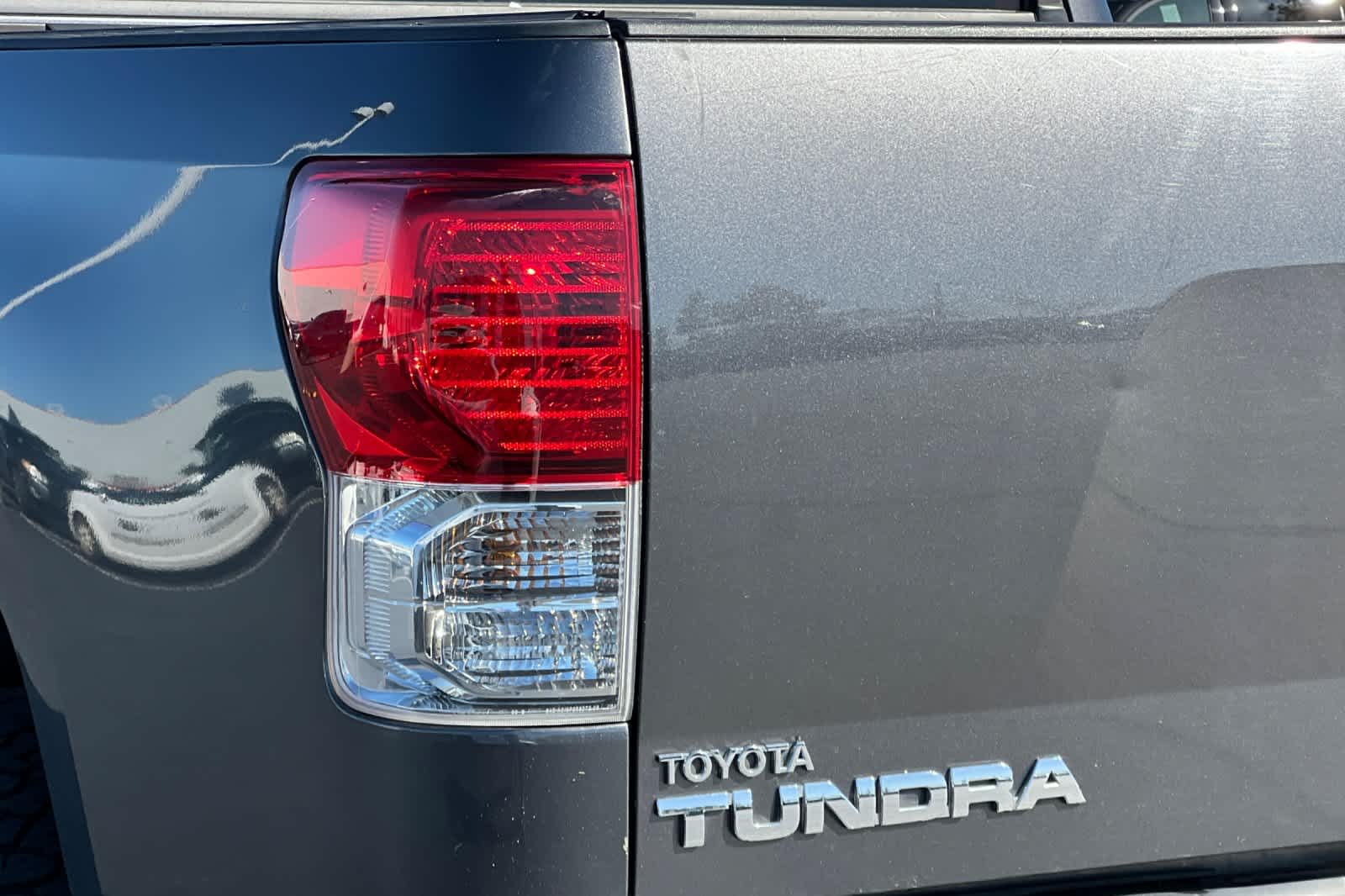 Thumbnail: 2013 Toyota Tundra - 29