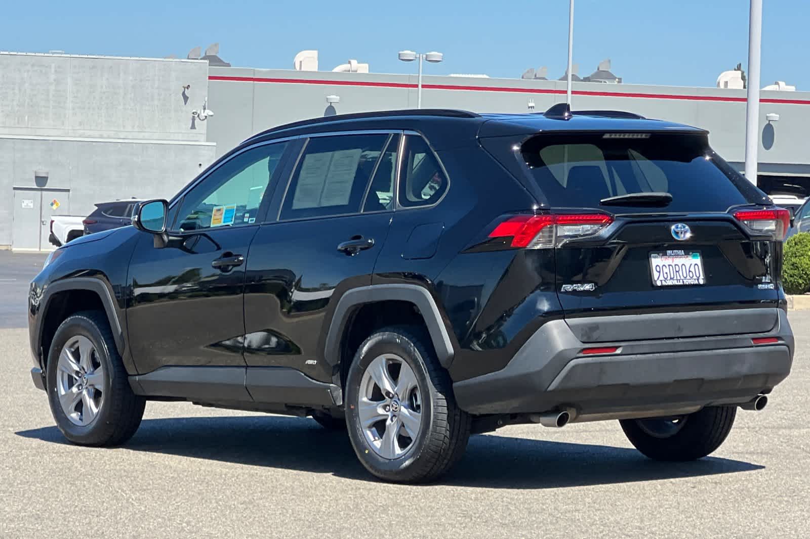 Thumbnail: 2023 Toyota RAV4 - 7