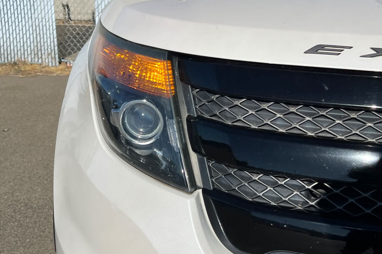 Thumbnail: 2015 Ford Explorer - 8