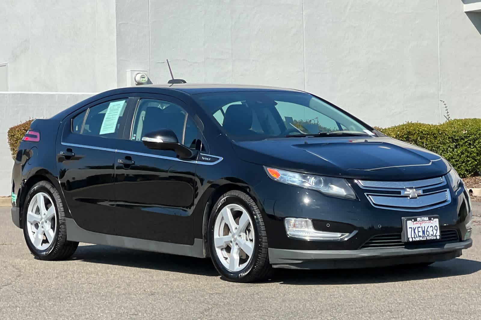 Thumbnail: 2015 Chevrolet Volt - 5