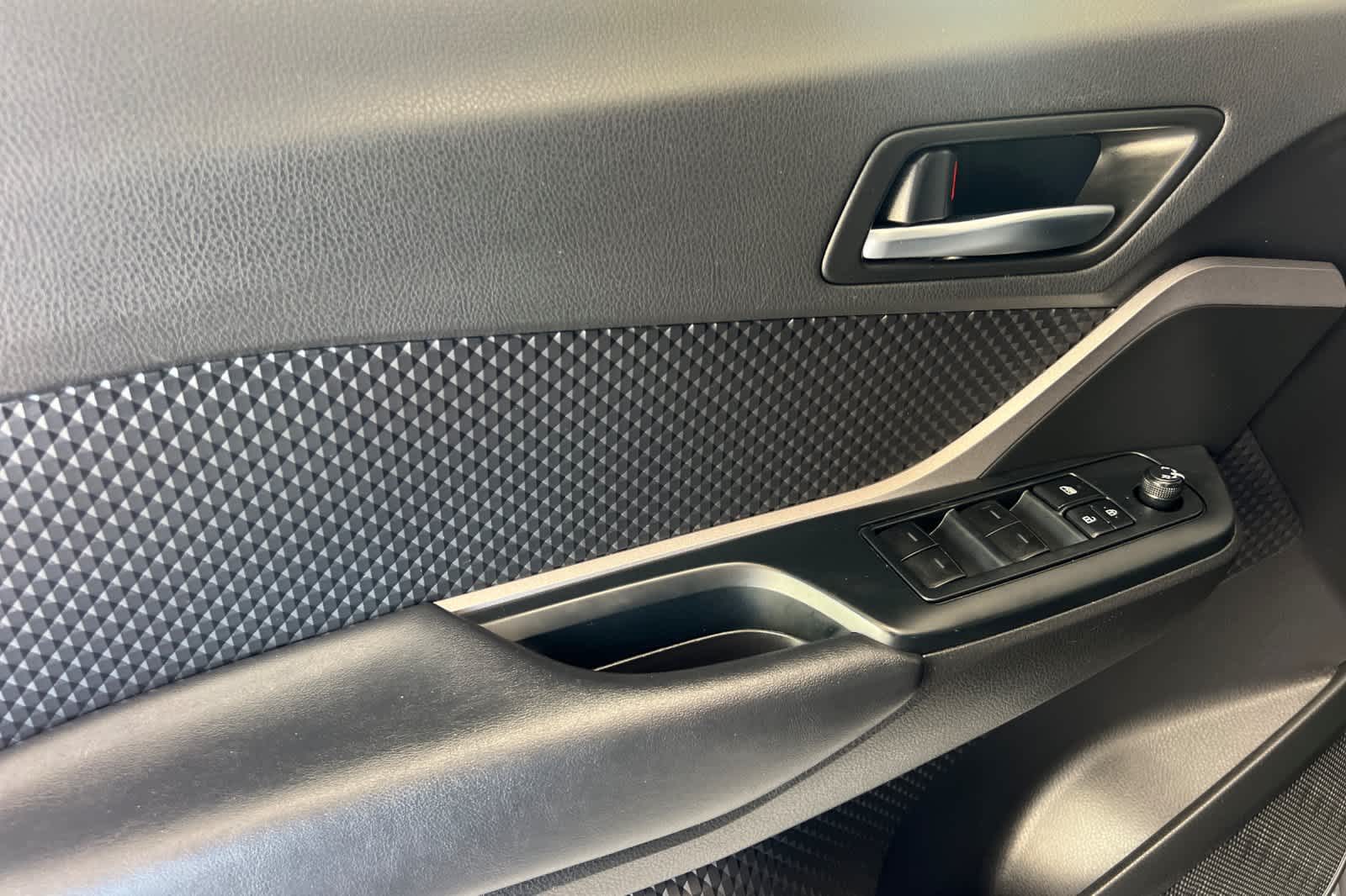 Thumbnail: 2021 Toyota C-HR - 12