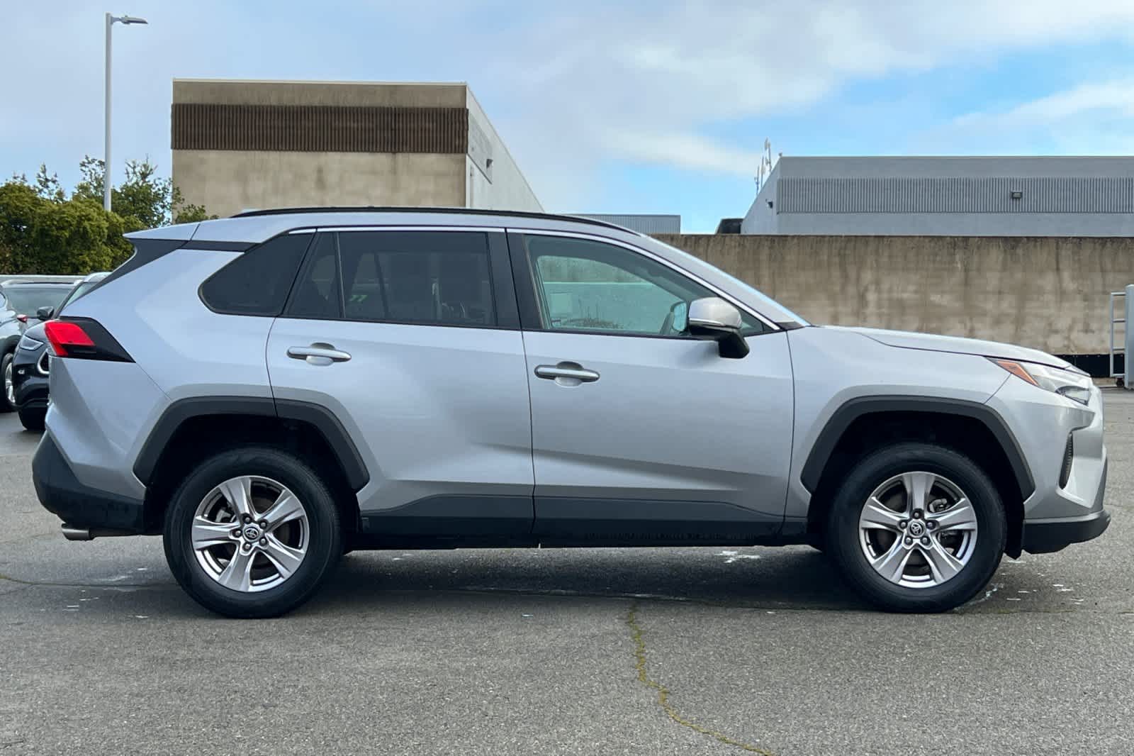Thumbnail: 2022 Toyota RAV4 - 6