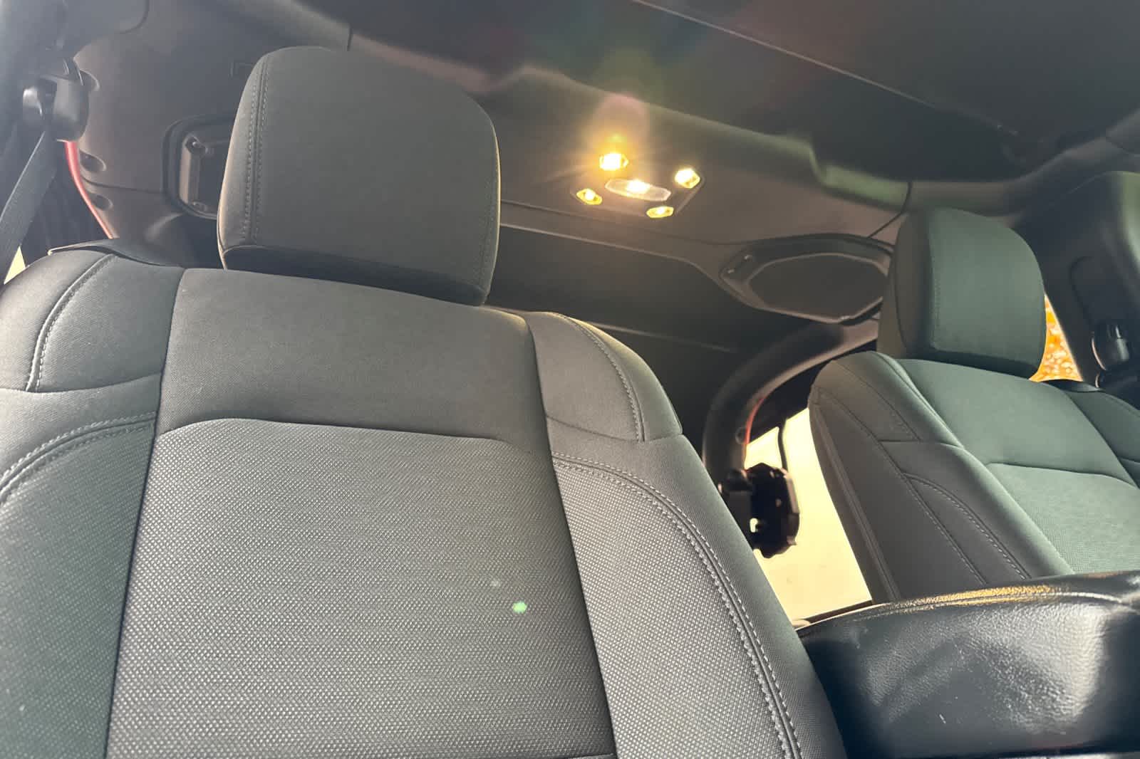 Thumbnail: 2019 Jeep Wrangler - 17