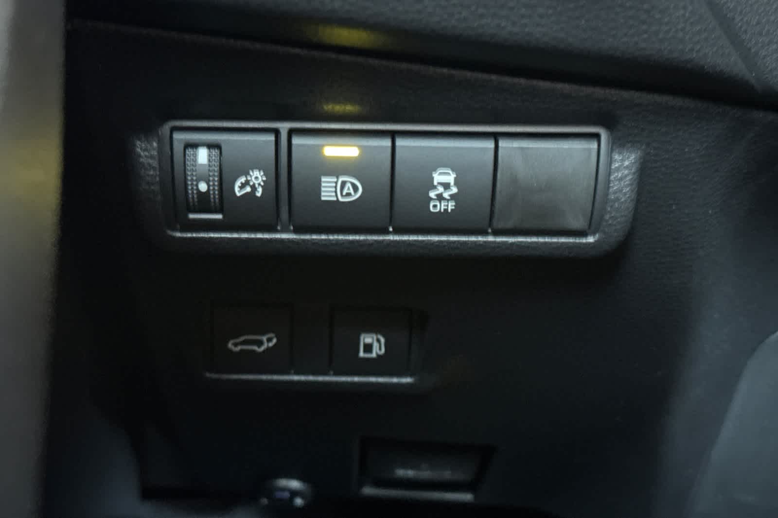 2025 Toyota Corolla Cross XSE 30