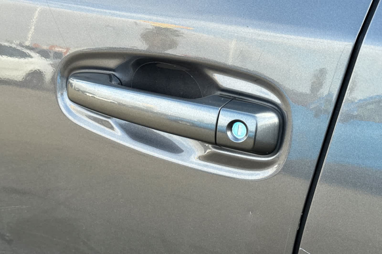 Thumbnail: 2015 Toyota 4Runner - 17