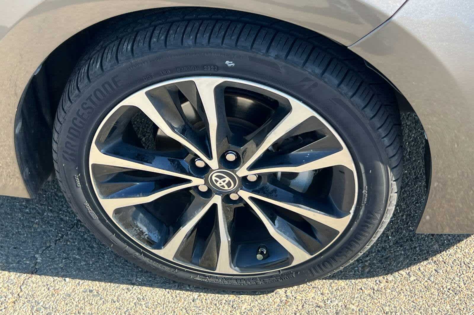 2018 Toyota Corolla L 11