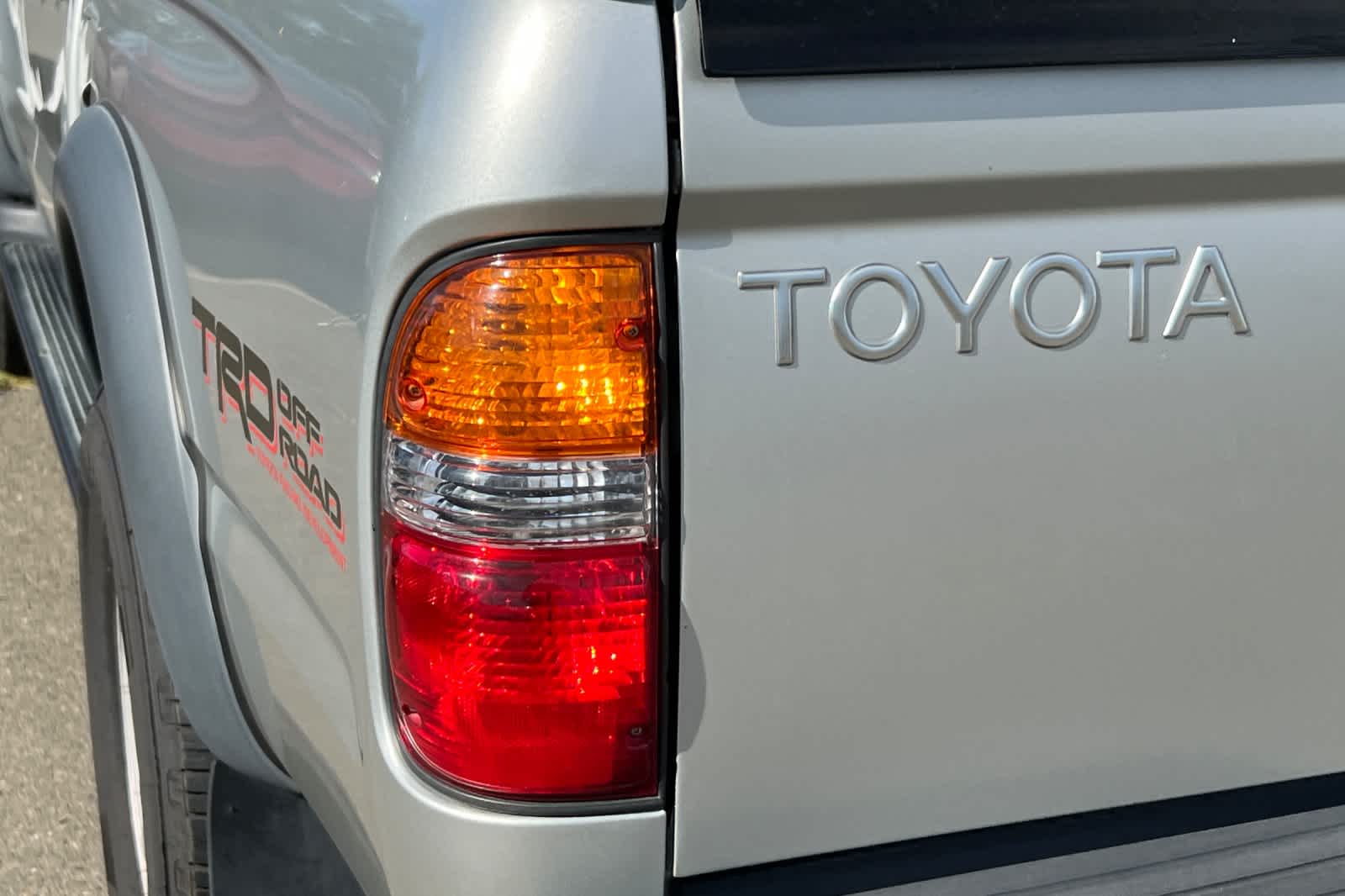 Thumbnail: 2001 Toyota Tacoma - 15