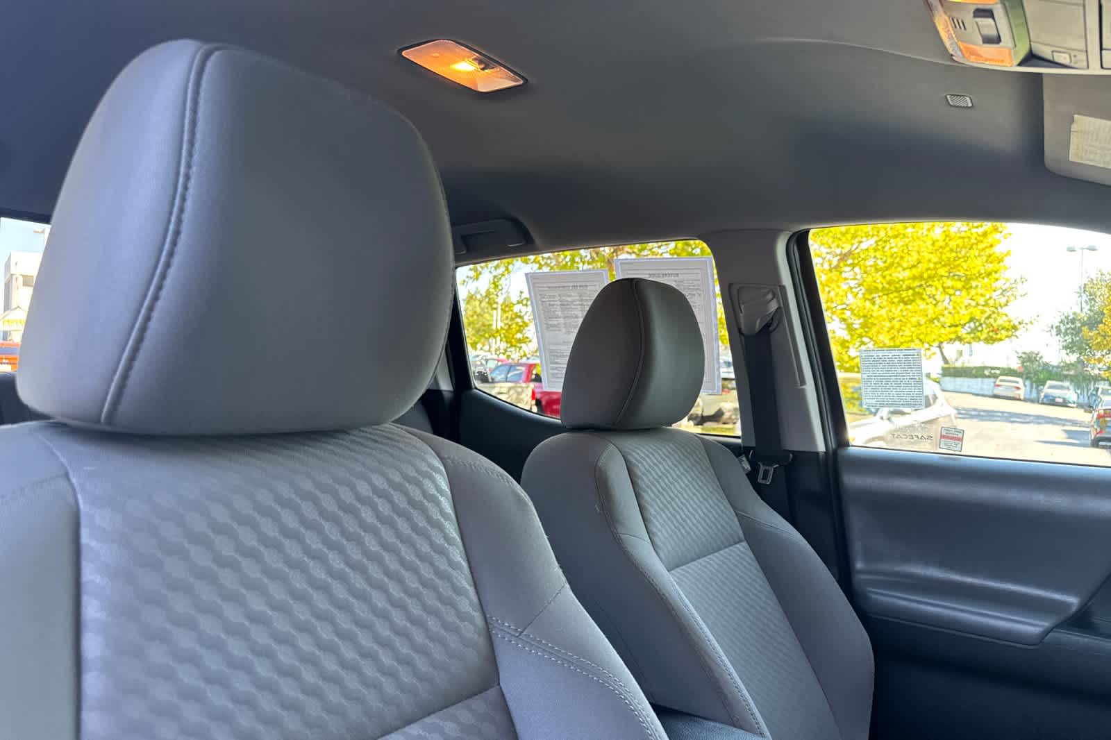 Thumbnail: 2022 Toyota Tacoma - 16