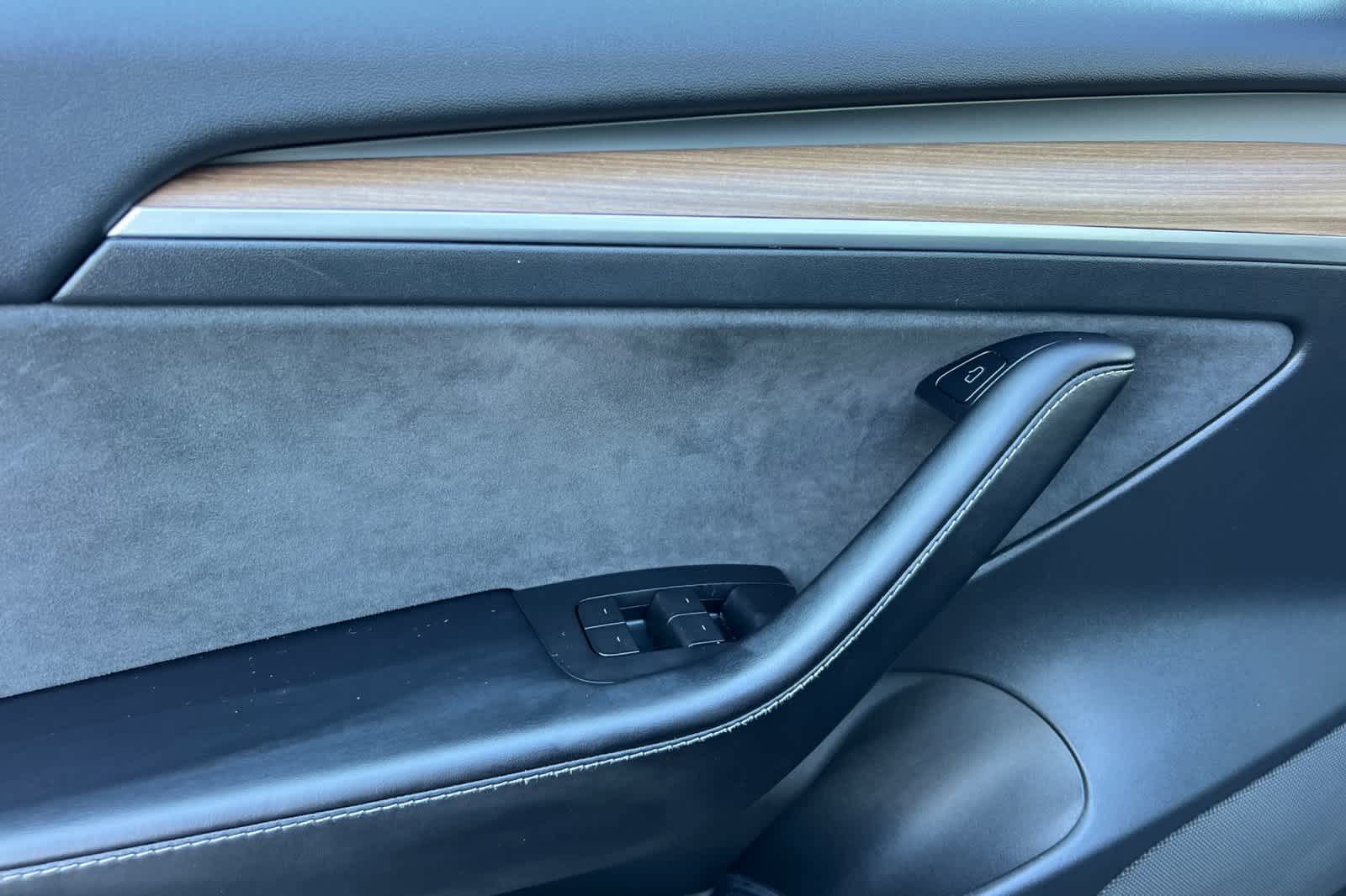 Thumbnail: 2022 Tesla Model 3 - 12