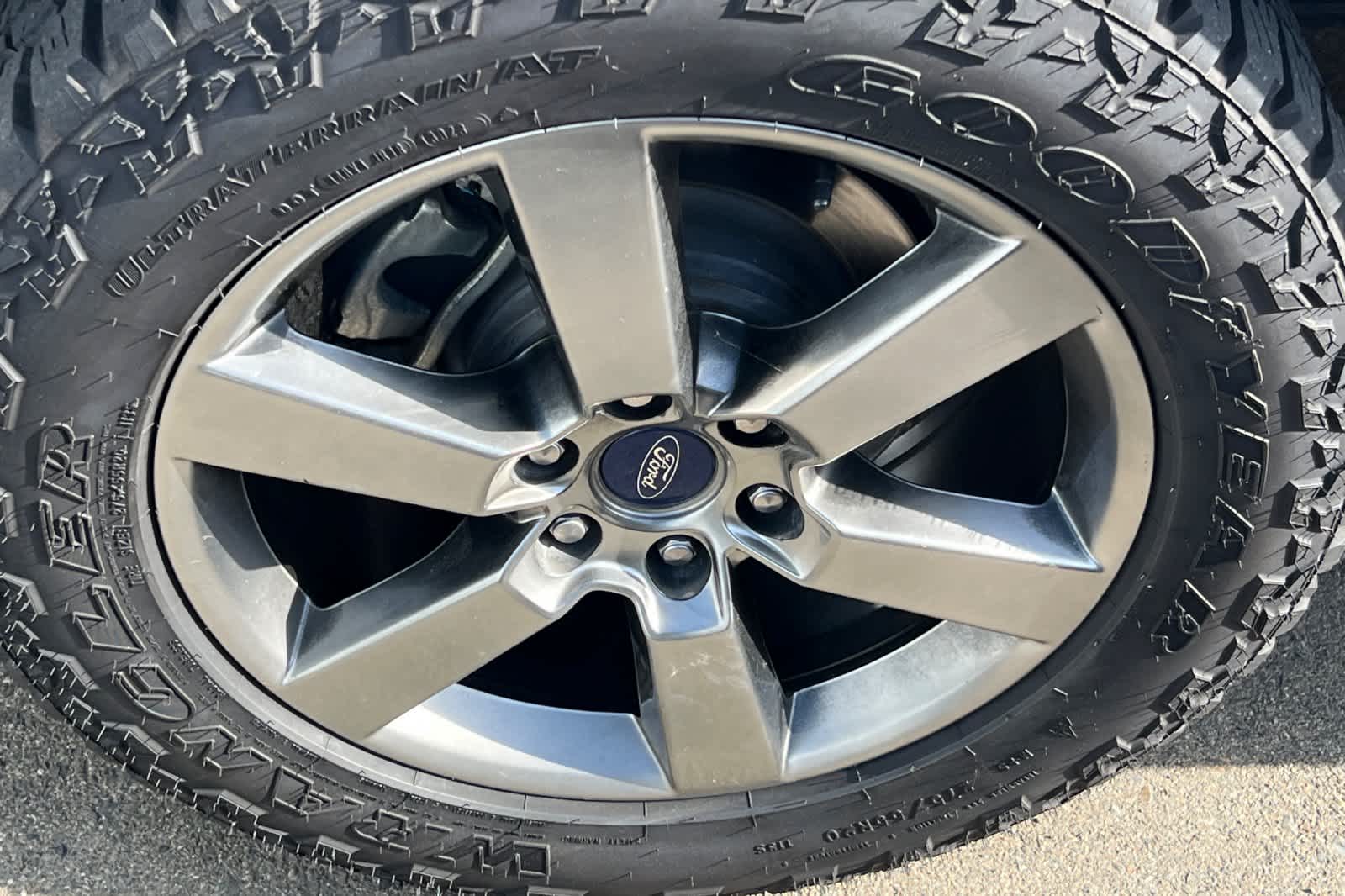 Thumbnail: 2017 Ford F-150 - 16