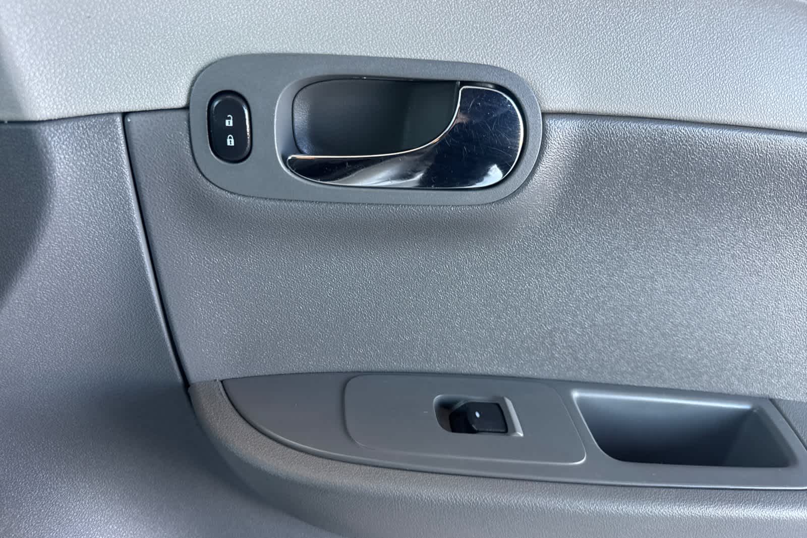 Thumbnail: 2012 Chevrolet Malibu - 17