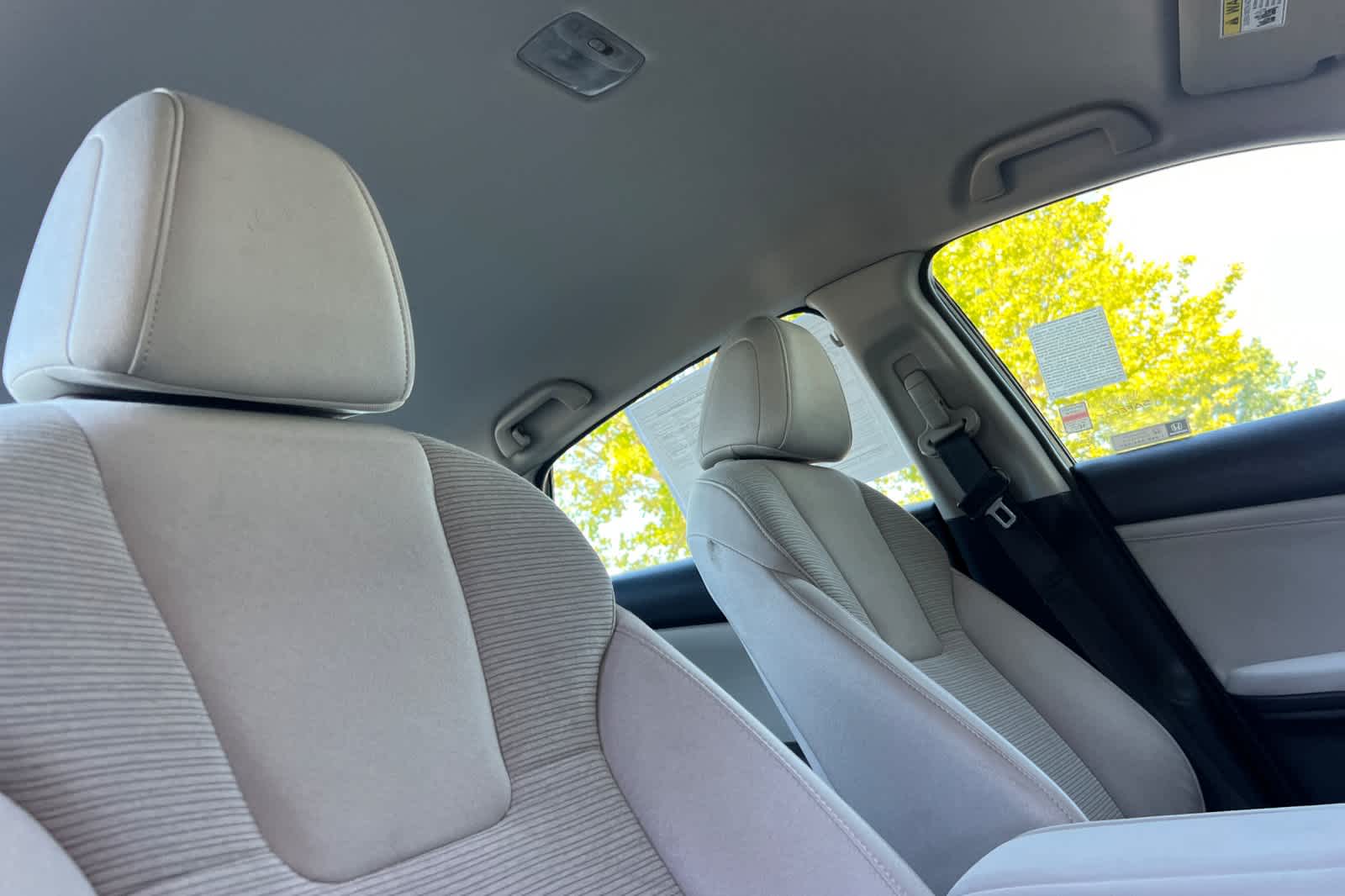 Thumbnail: 2019 Honda Insight - 16
