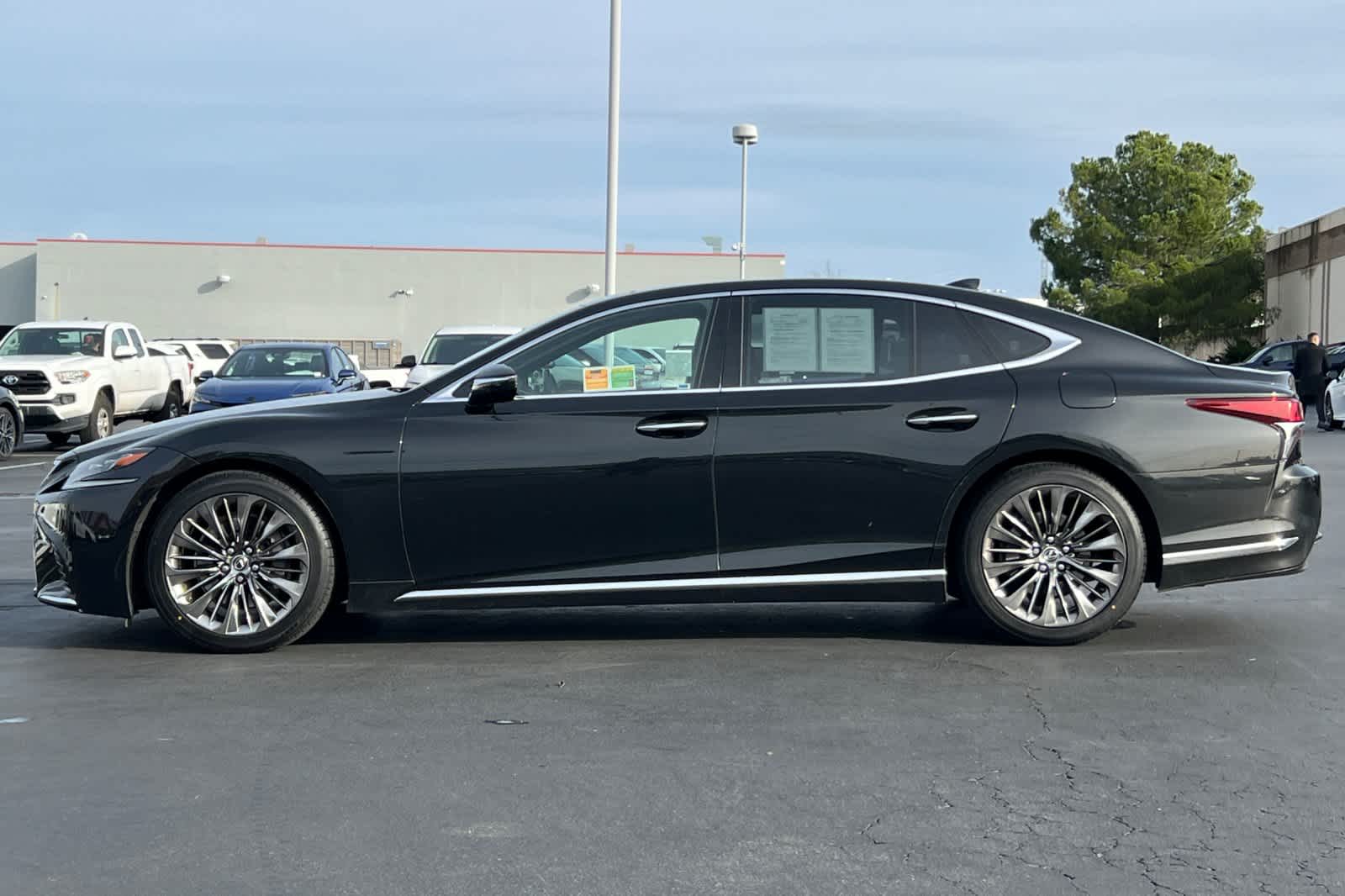 Thumbnail: 2018 Lexus LS - 9