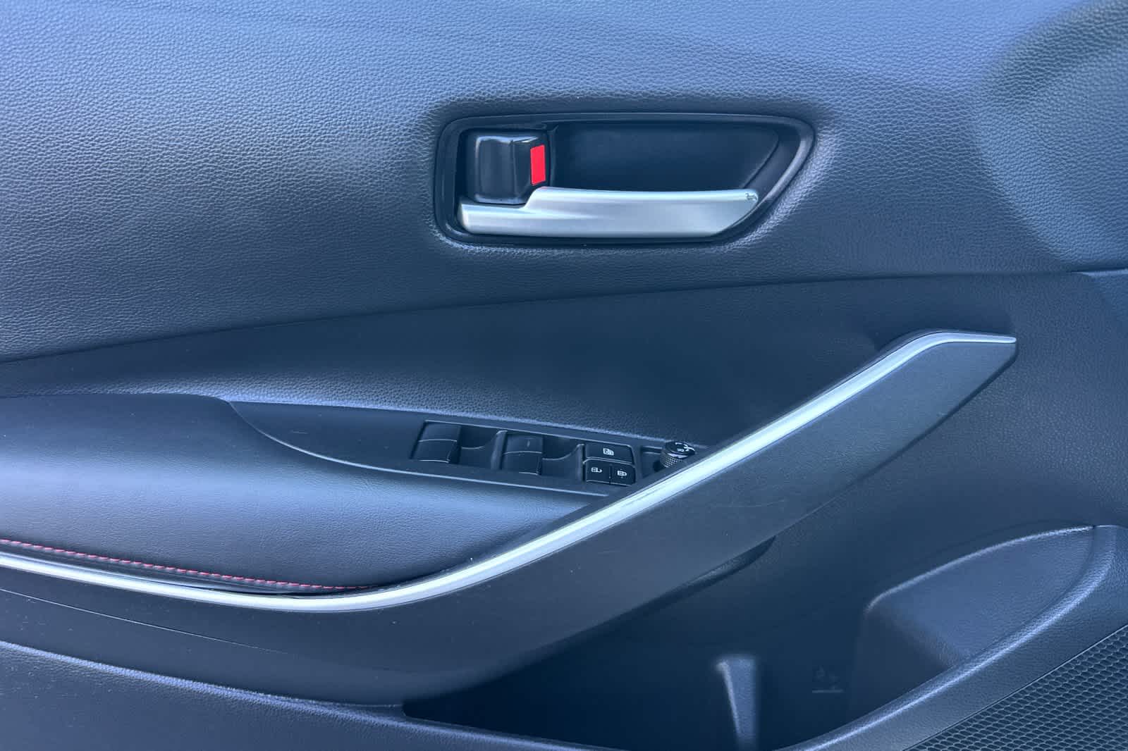 Thumbnail: 2023 Toyota Corolla - 12