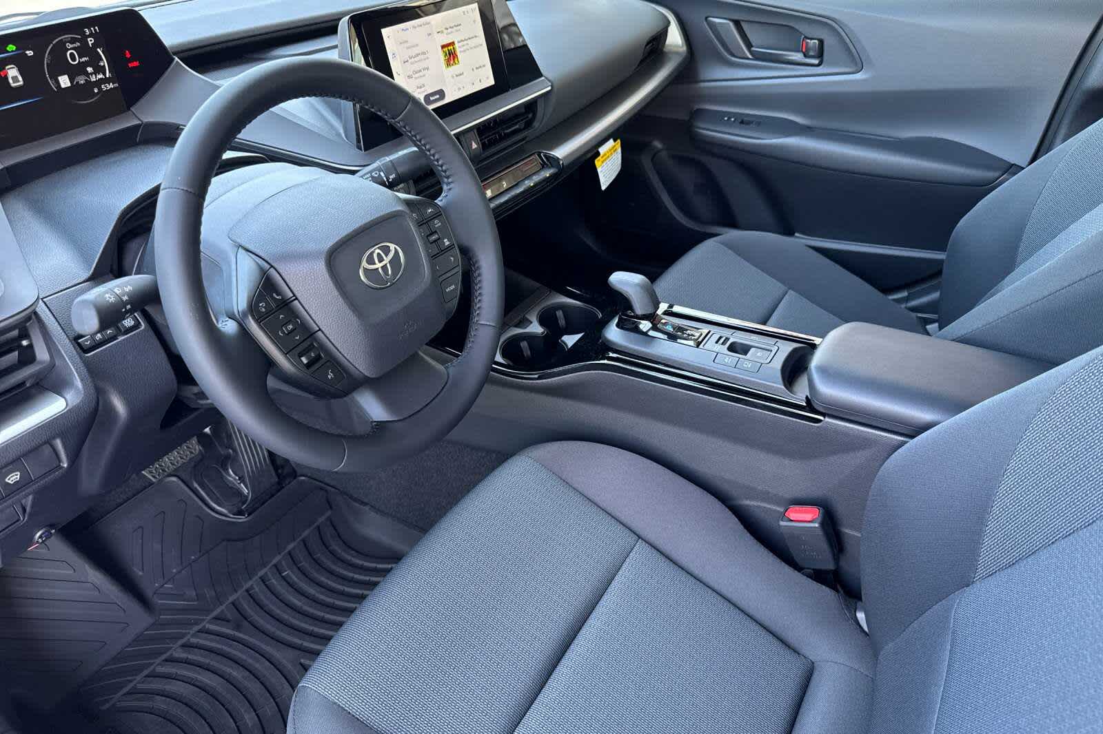 2025 Toyota Prius LE 11