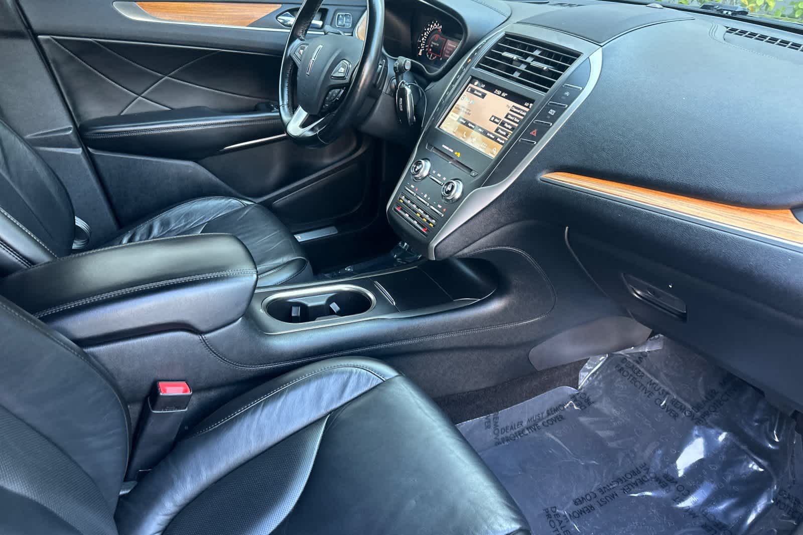 Thumbnail: 2018 Lincoln MKC - 17