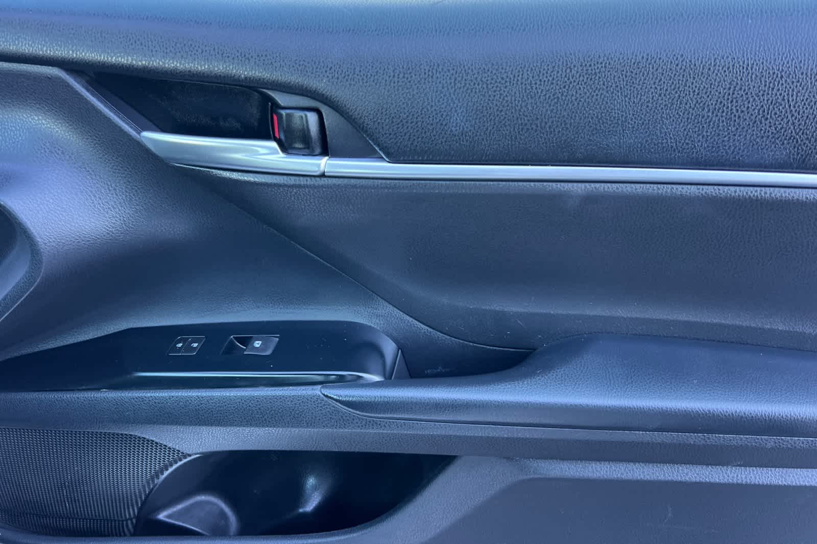 Thumbnail: 2019 Toyota Camry - 17