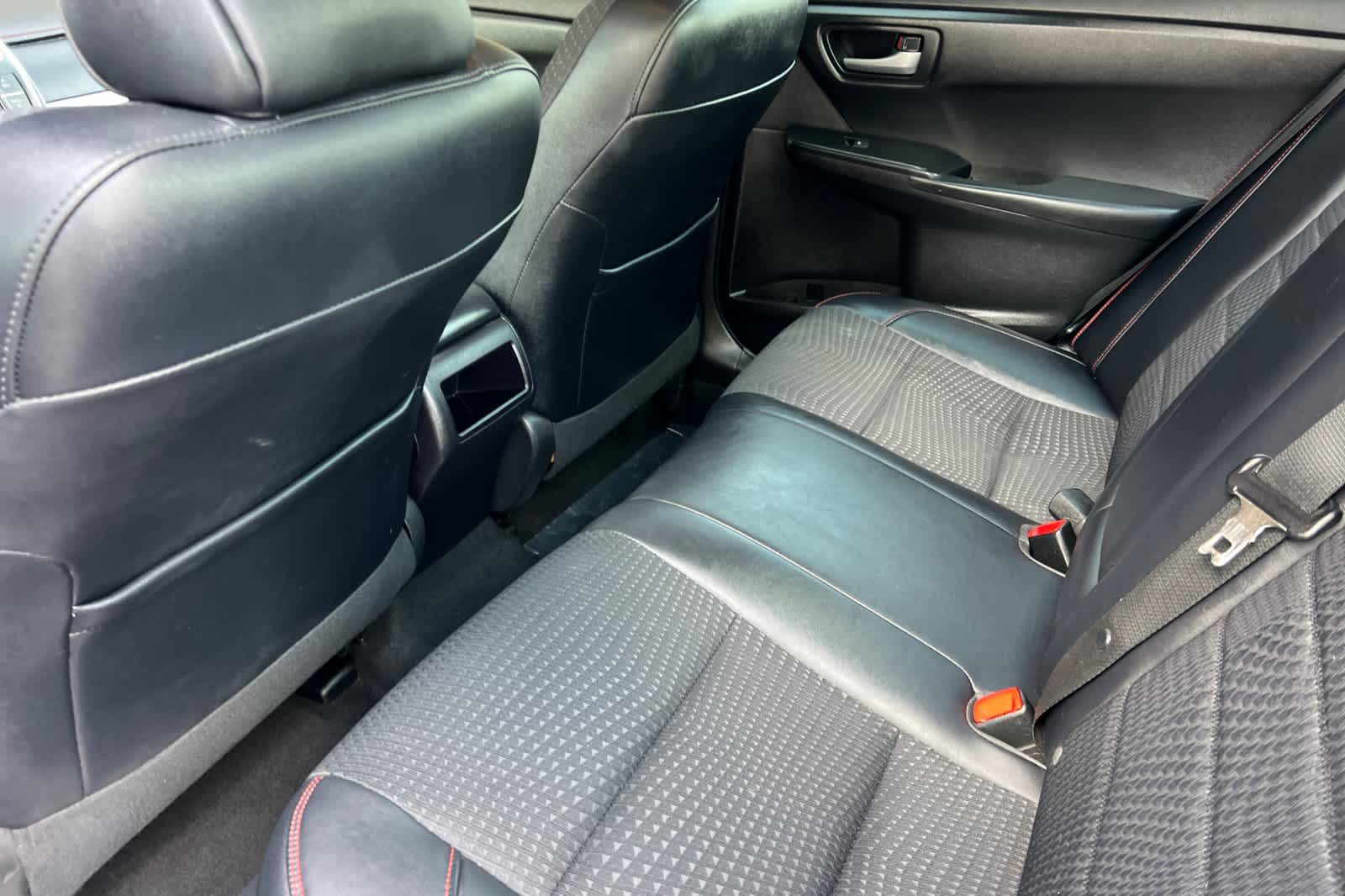 Thumbnail: 2015 Toyota Camry - 4