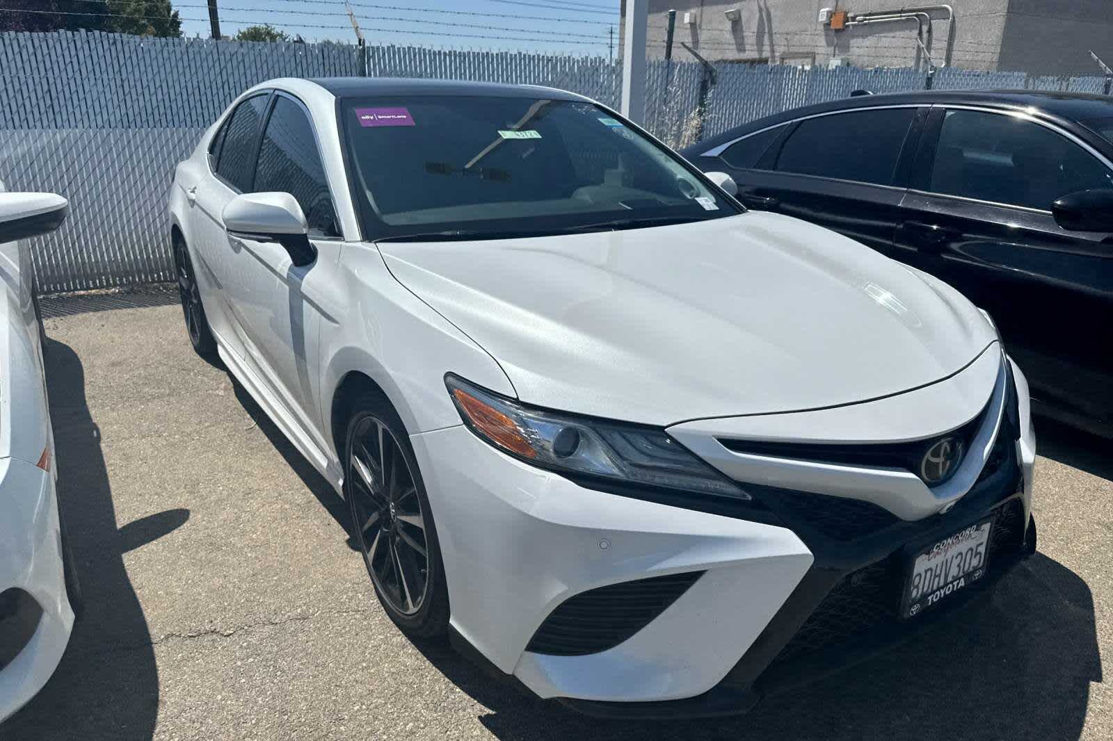 2018 Toyota Camry XSE 3