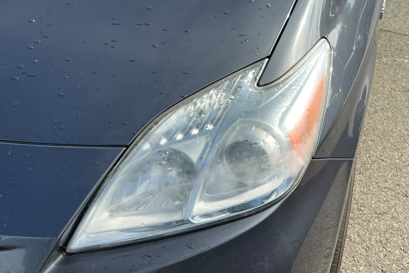 Thumbnail: 2011 Toyota Prius - 10