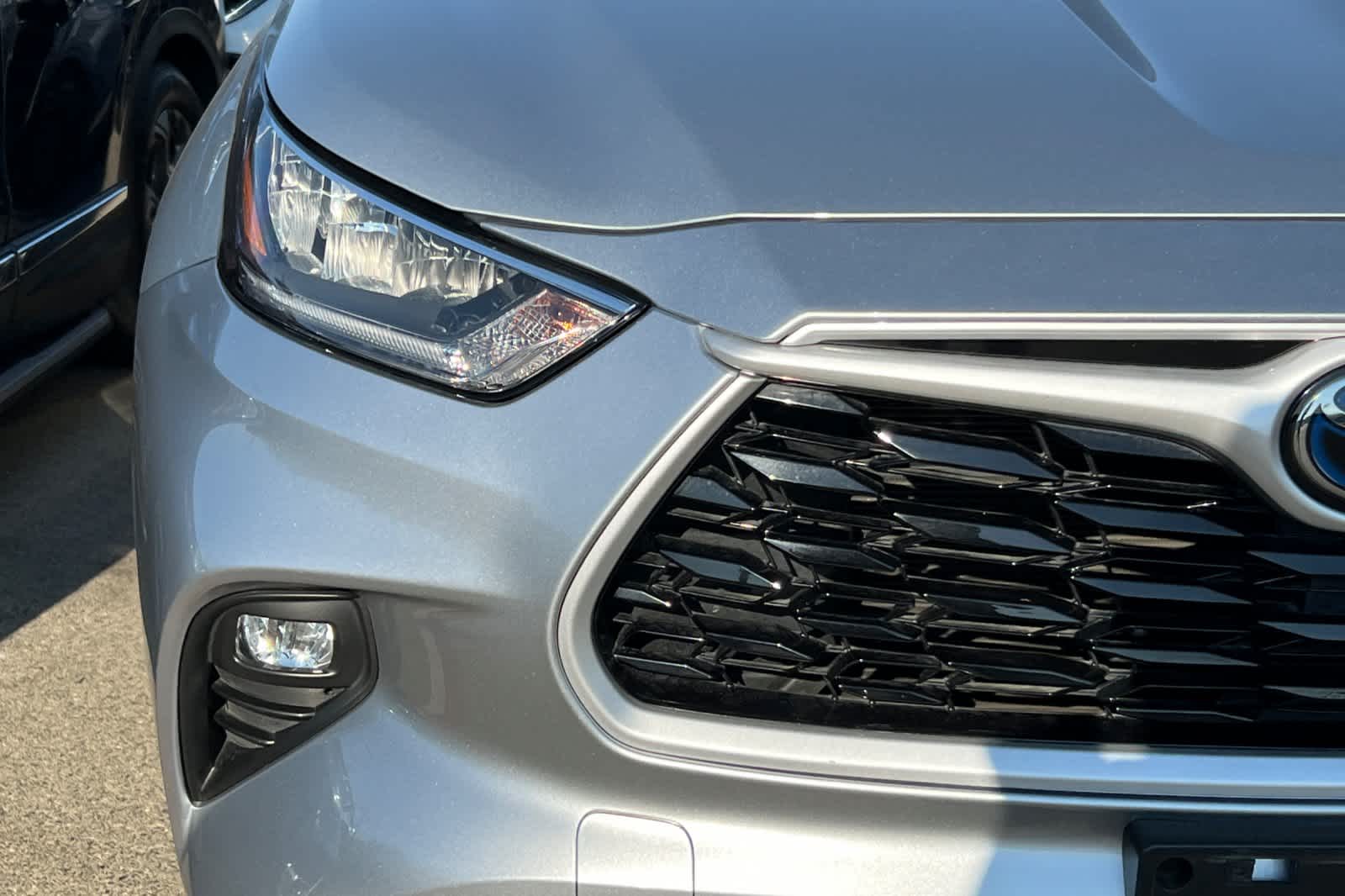 Thumbnail: 2020 Toyota Highlander - 8