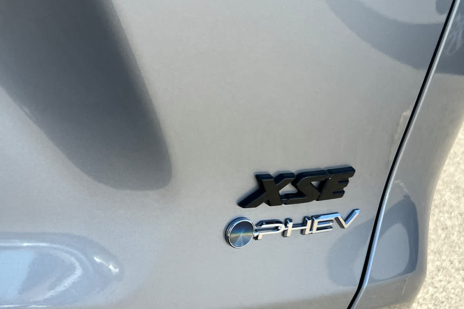 2025 Toyota RAV4 XSE 7