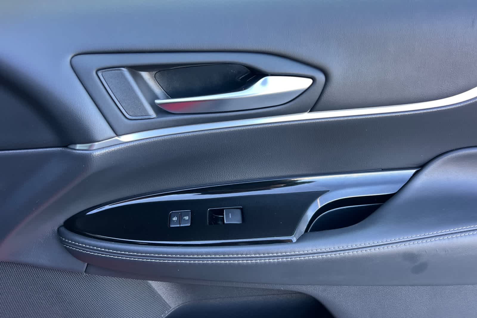 Thumbnail: 2021 Toyota Mirai - 18