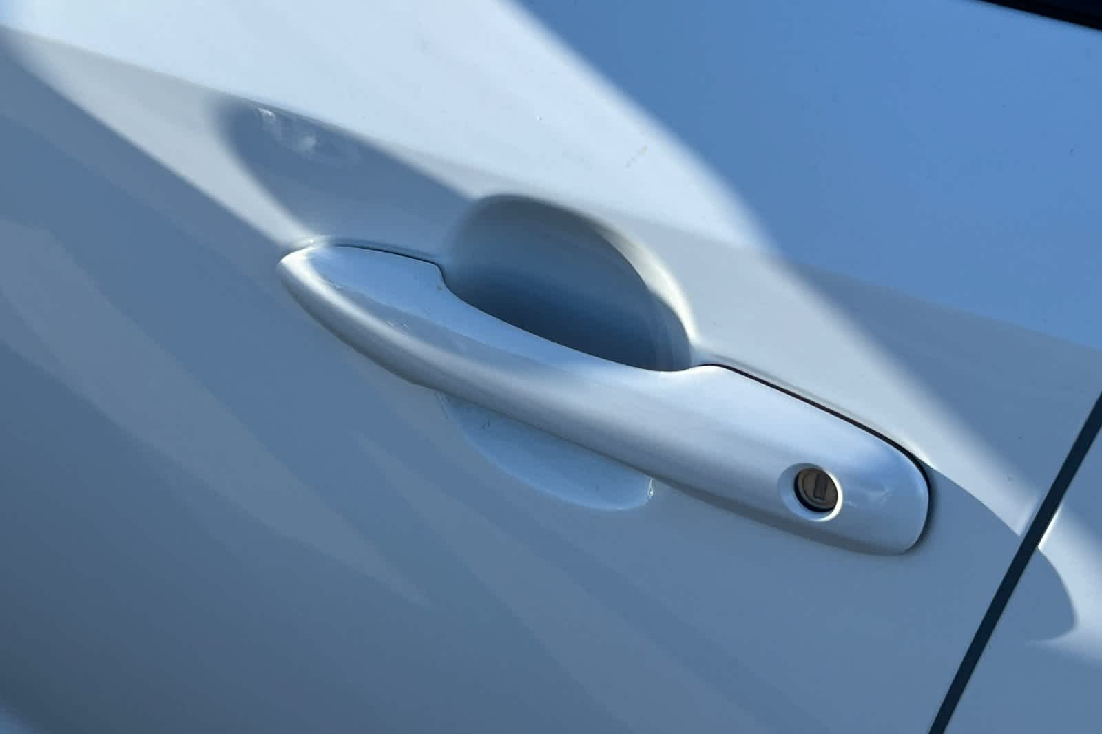 Thumbnail: 2022 Toyota Corolla - 17