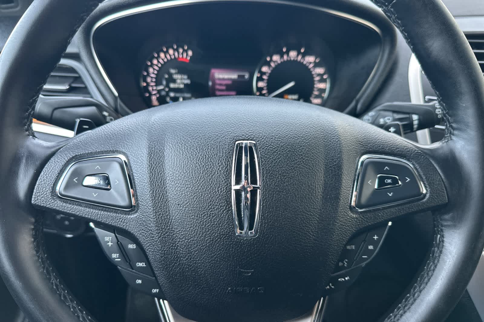 Thumbnail: 2017 Lincoln MKC - 26