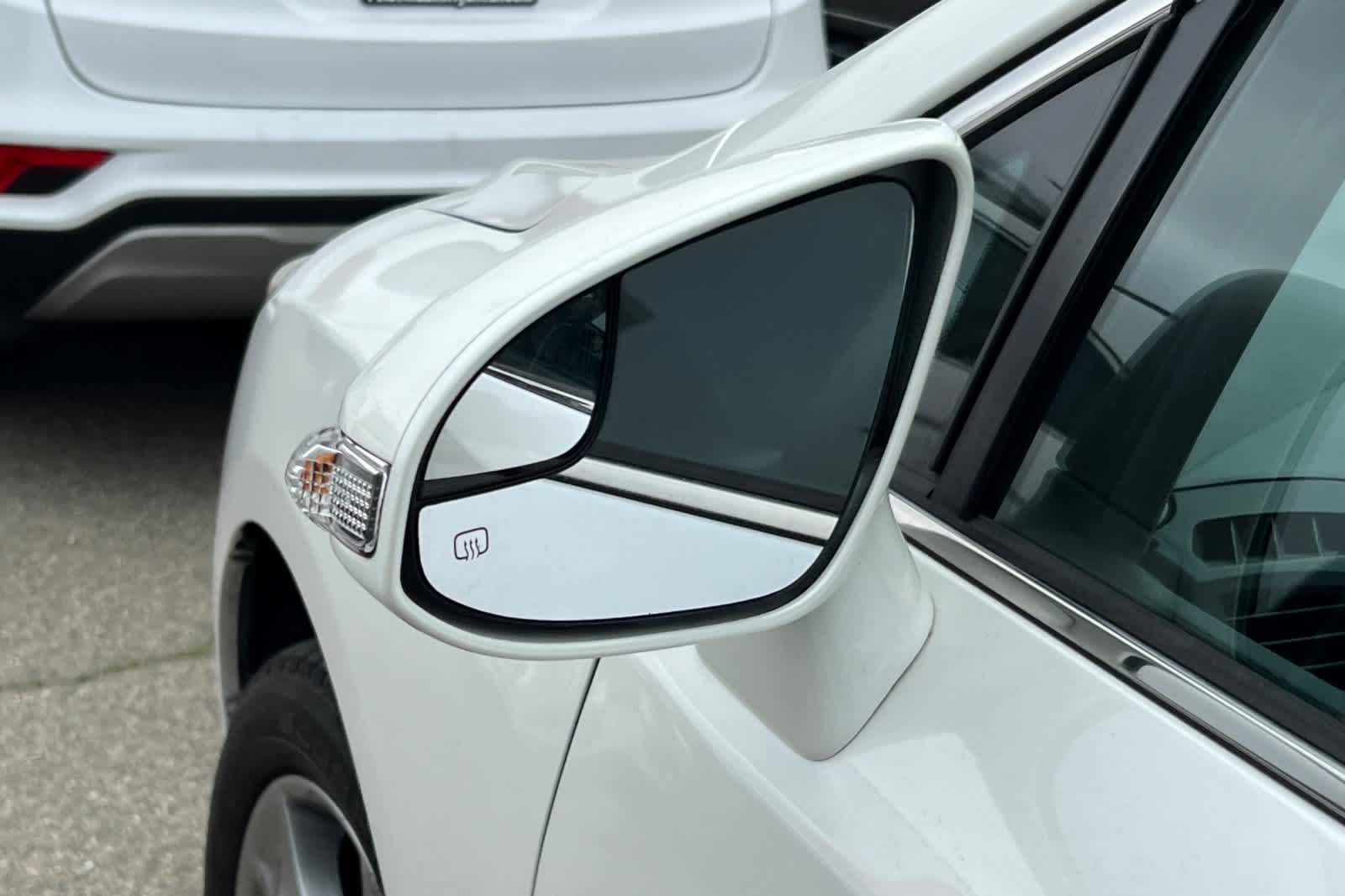 Thumbnail: 2013 Toyota Venza - 20